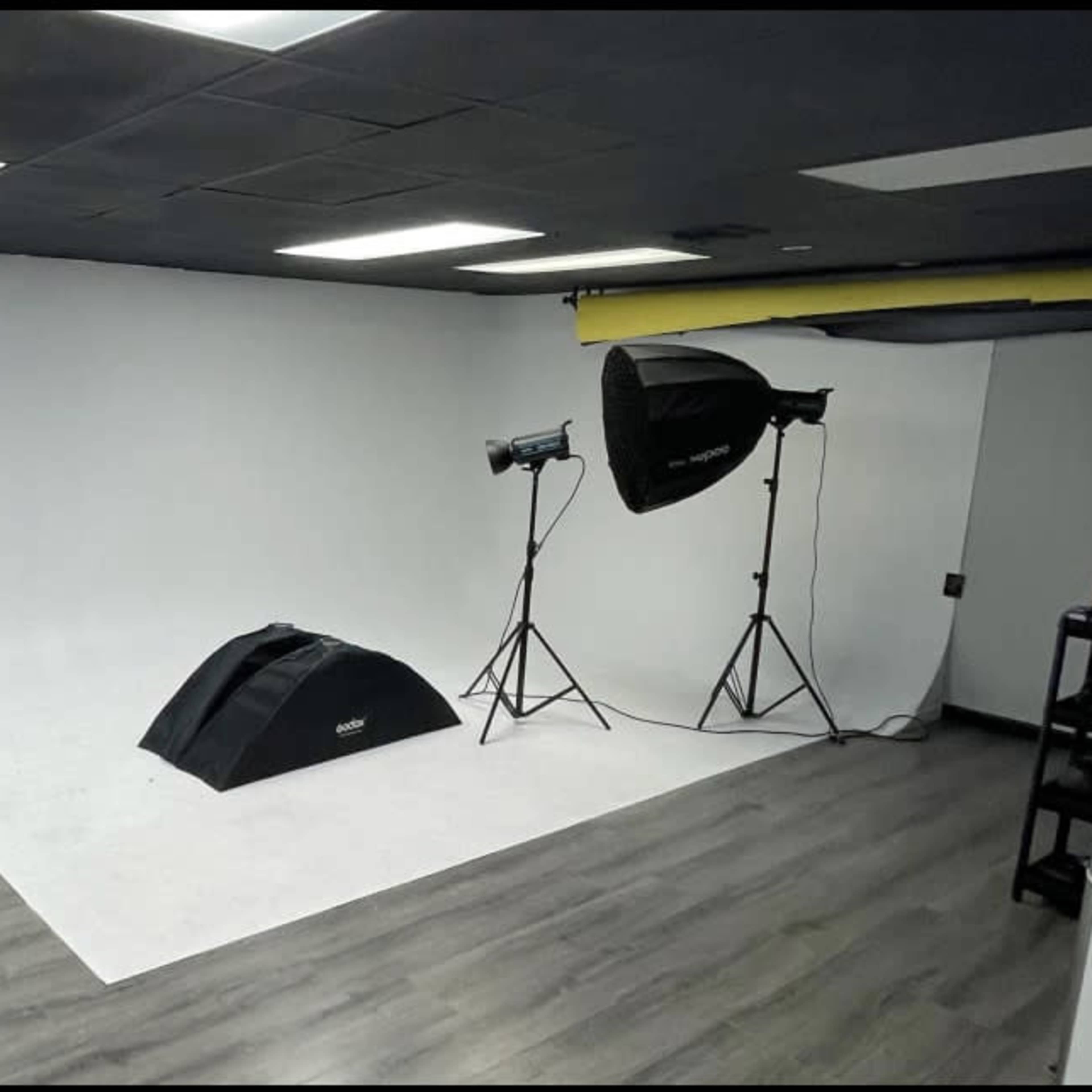 Urban Photo & Film Studio with Infinity Wall Image in Melrose Manors, Fort Lauderdale, FL