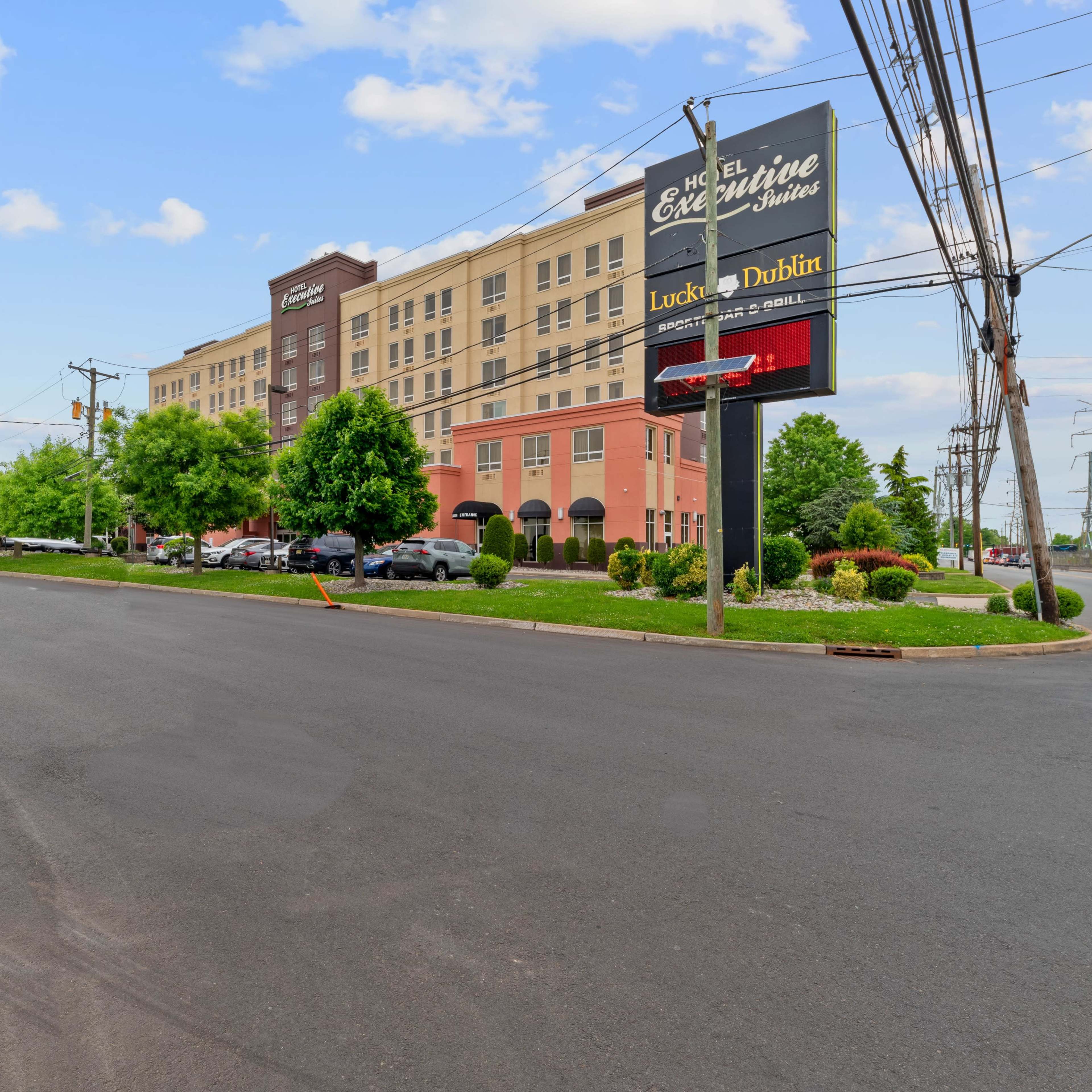 Modern Premier Hall Near NYC Image in Carteret, Carteret, NJ