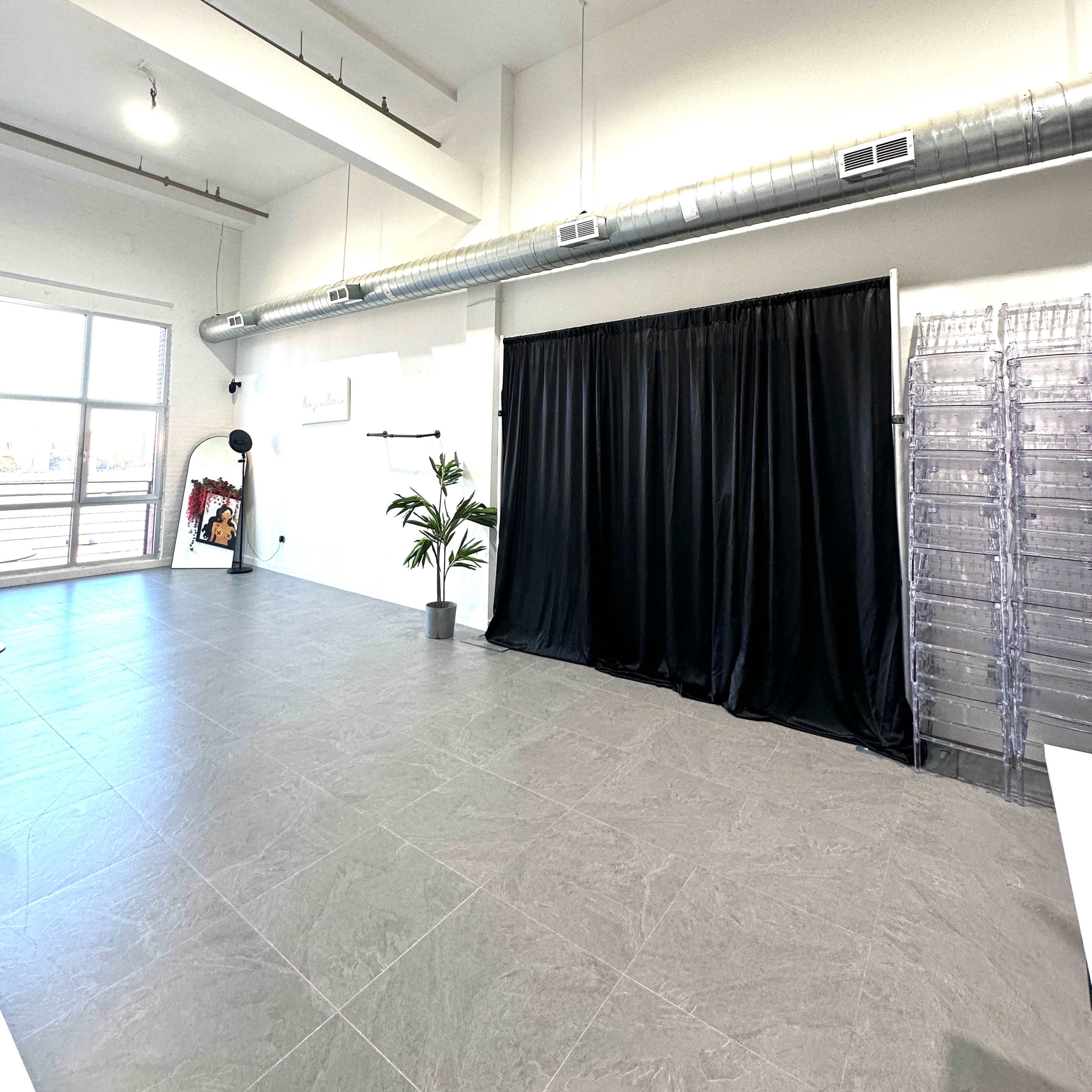 Creative Studio Image in Vinegar Hill, Brooklyn, NY
