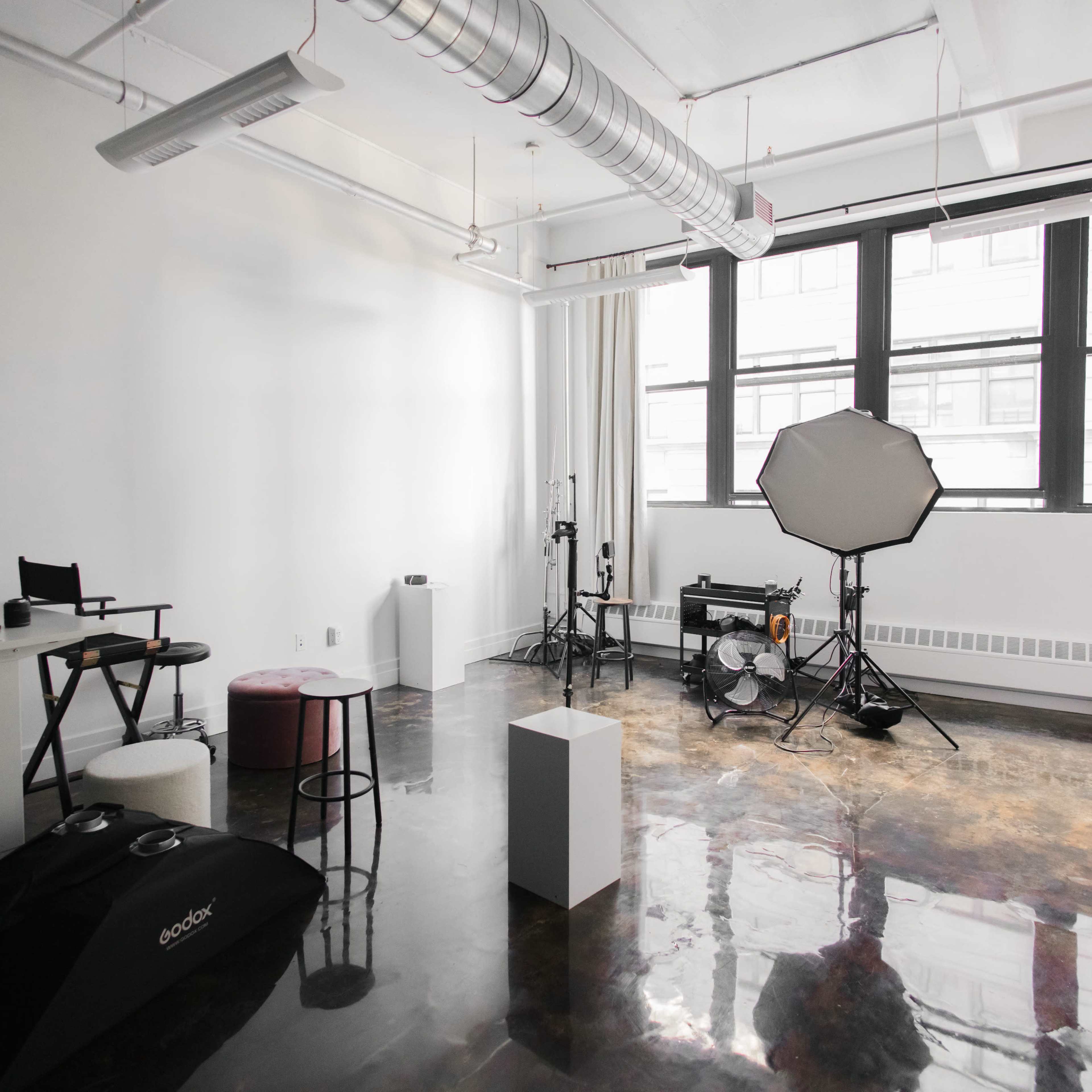 Urban Loft Studio with Natural Light in DUMBO Image in Dumbo, Brooklyn, NY