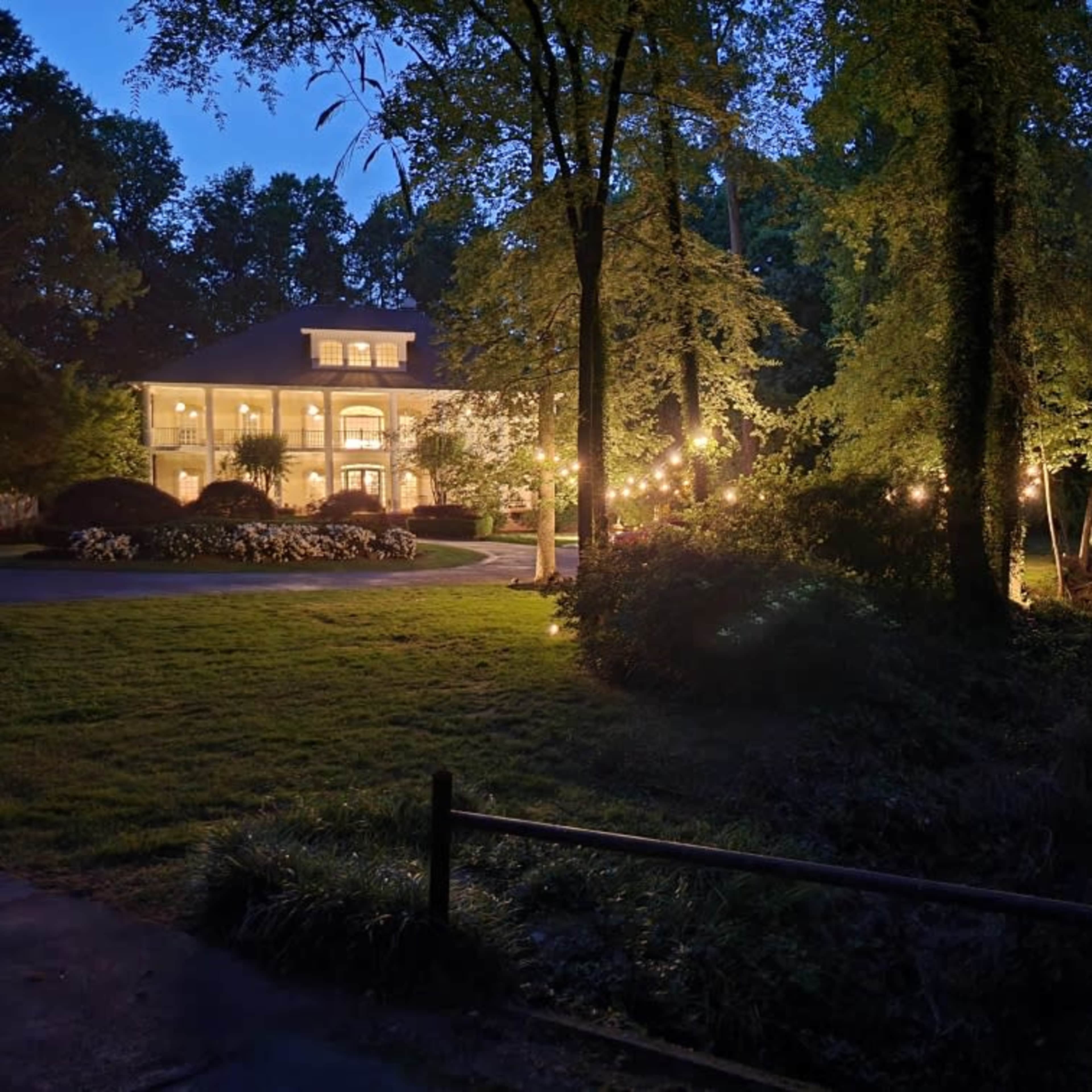 Photo and Video Shoots At This 5-Acre Mansion Estate Near Historic Marietta Square Image in Marietta, Marietta, GA