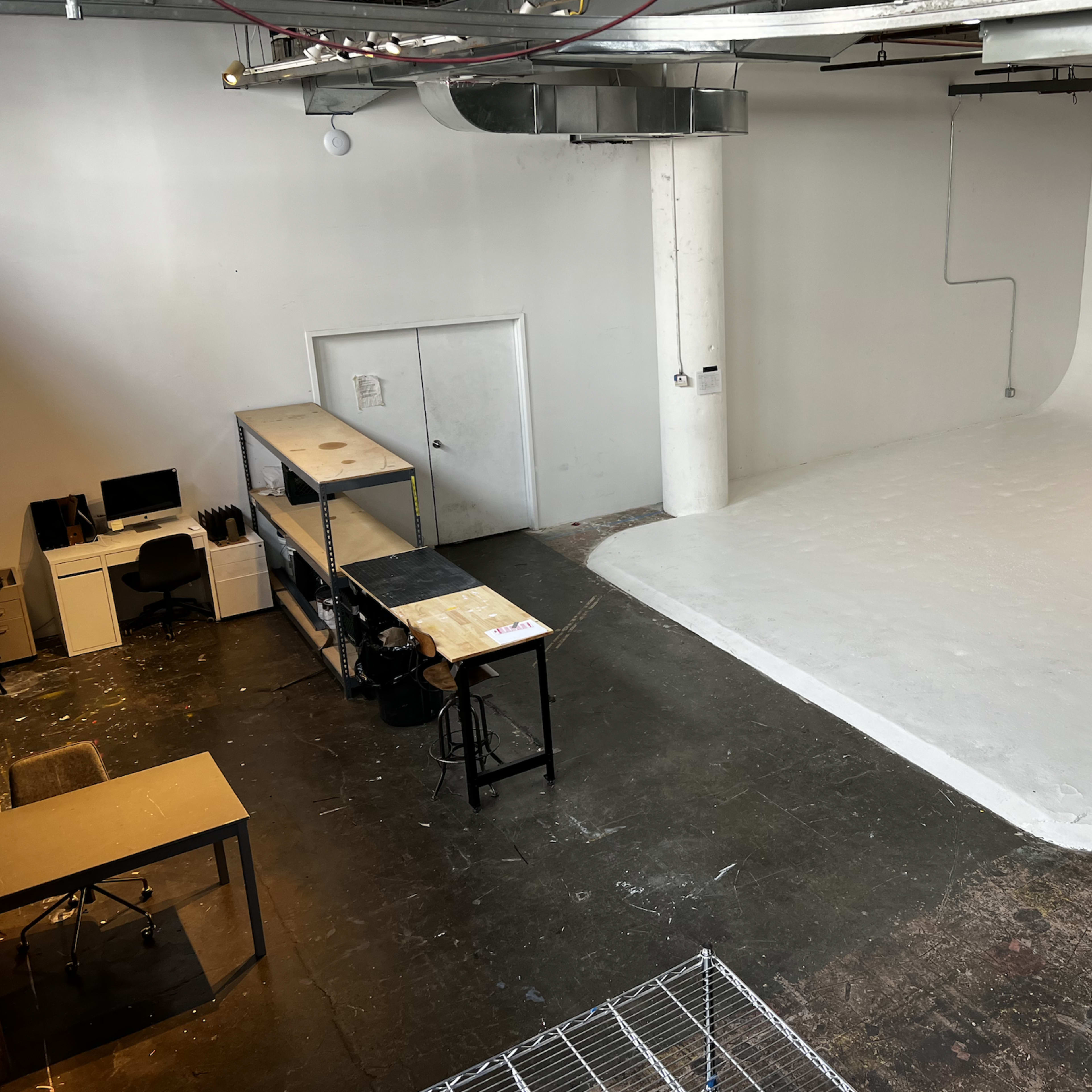 Large 3500 sq ft Photo/Video/Event  space with fully functioning kitchen and other amenities Image in Williamsburg, Brooklyn, NY