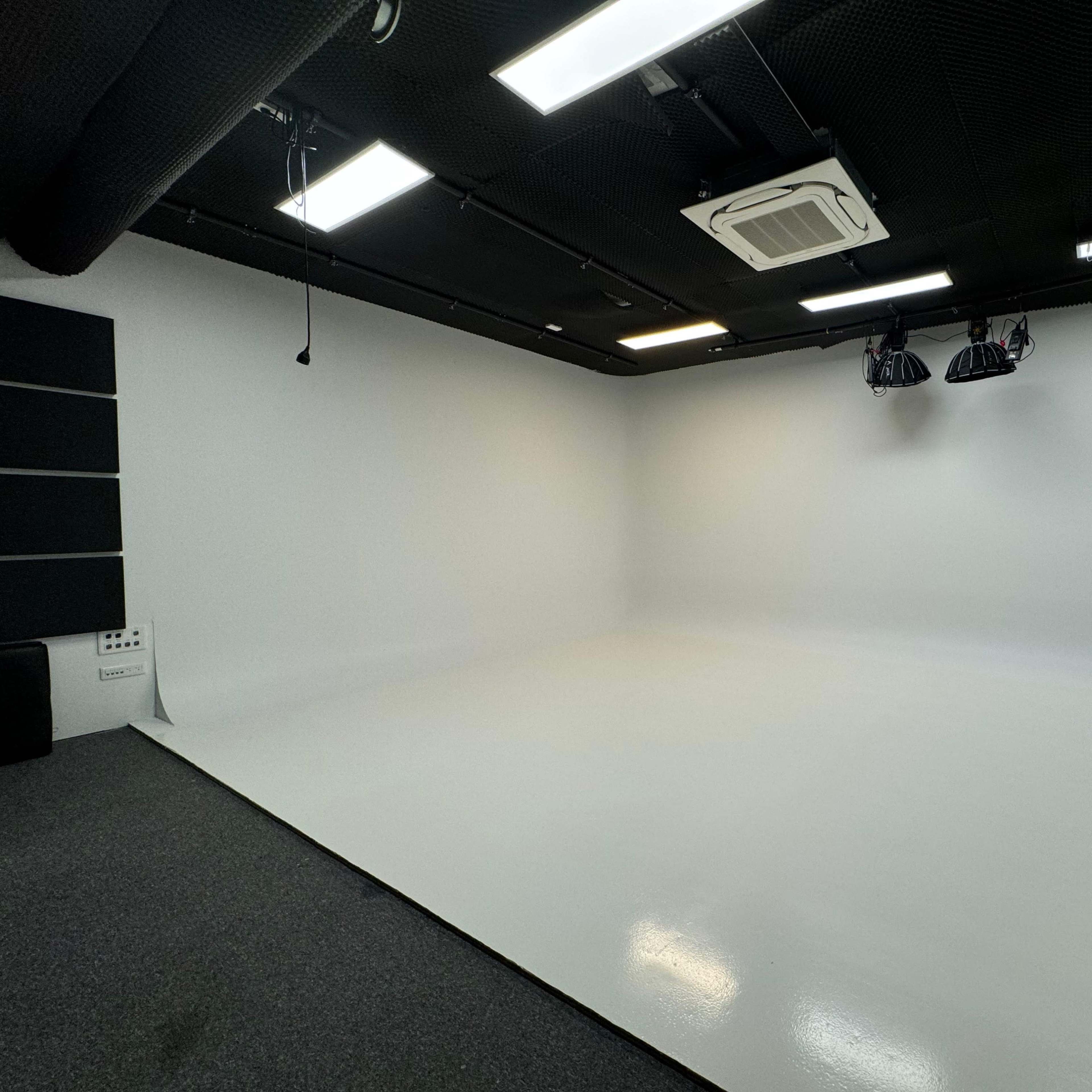 Studio Cyclorama à Colombes Image dans , Colombes, Île-de-France