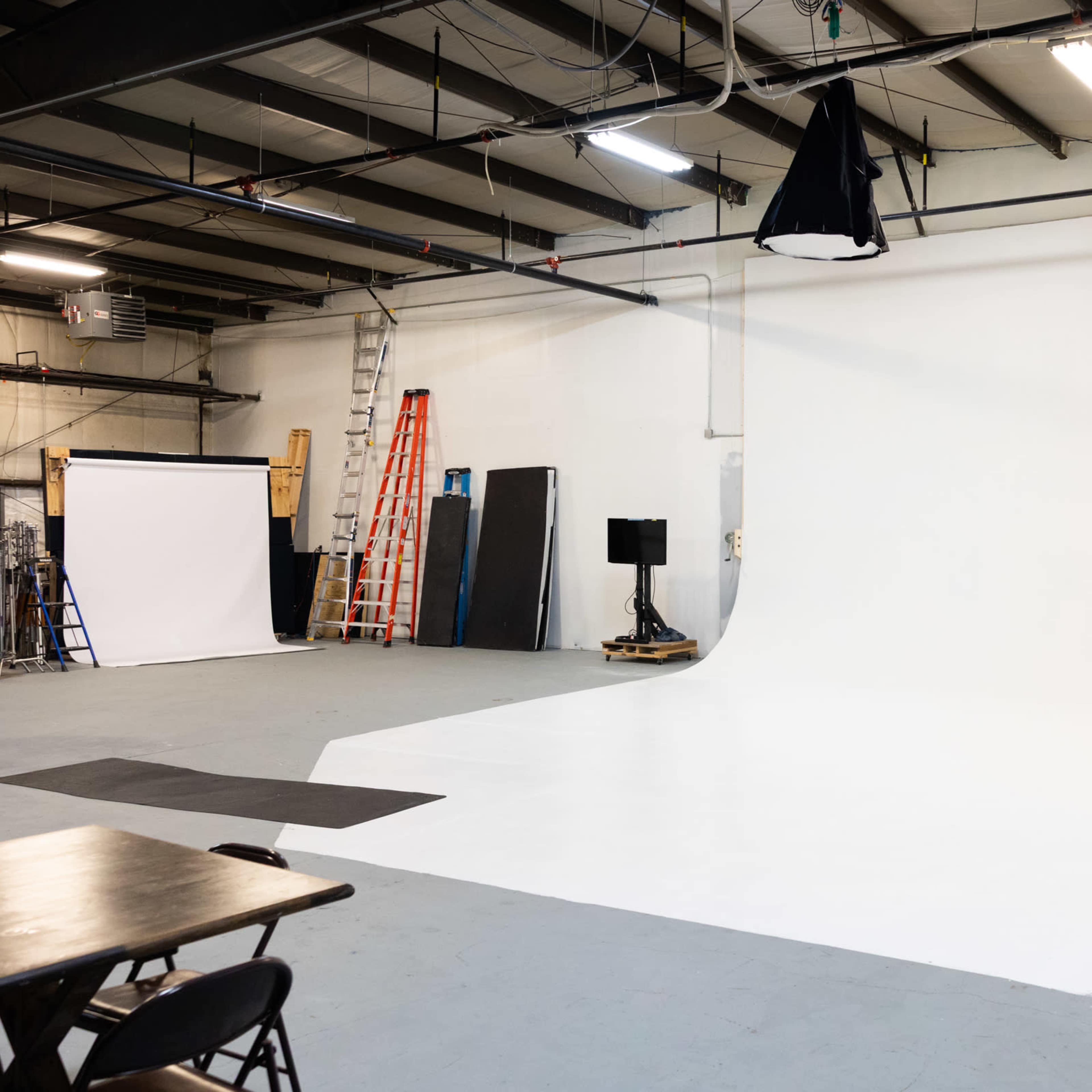 Expansive Studio for Video Production and Photography with 30ft Cyclorama and Buildable Sets Image in East Providence, East Providence, RI
