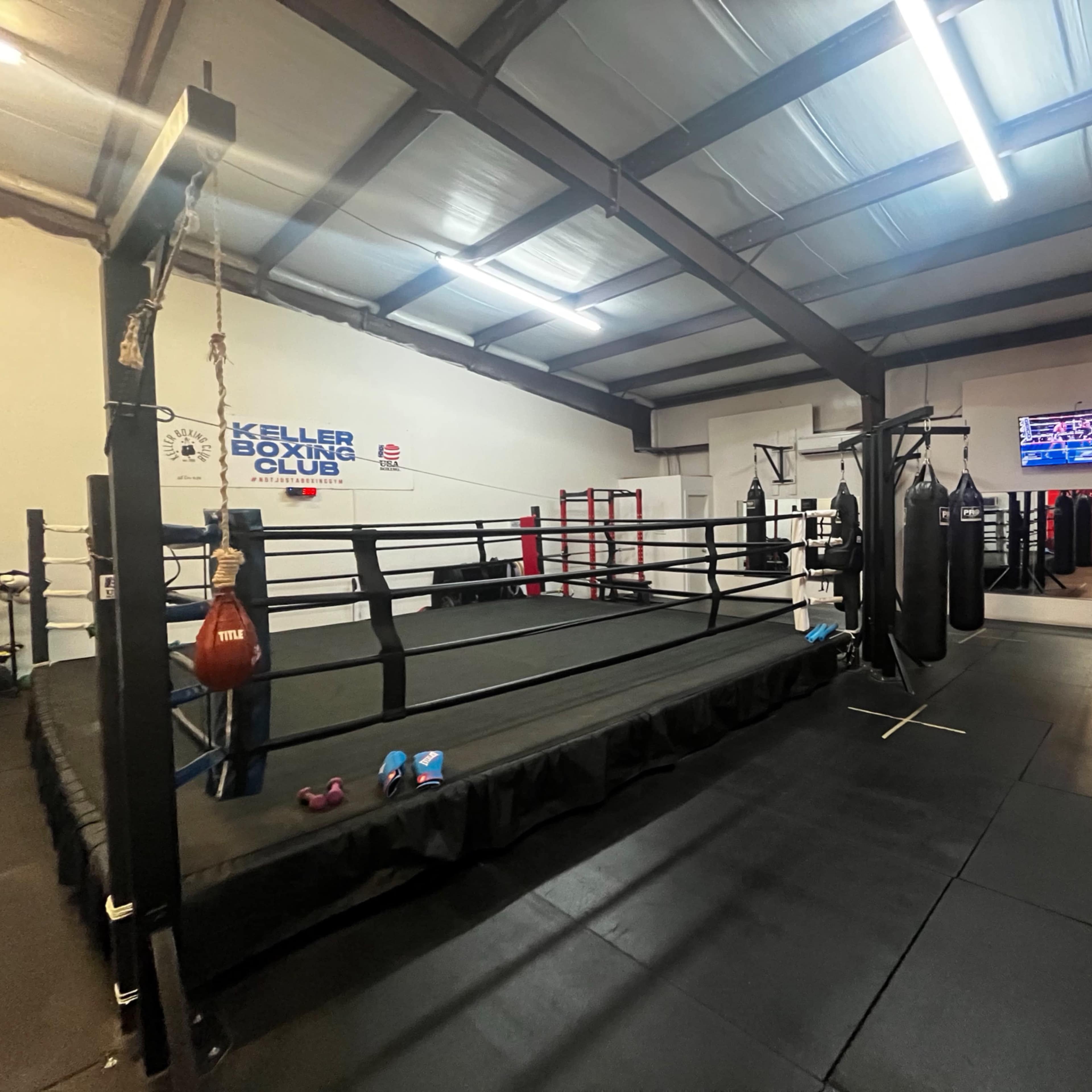 A great place for boxing coaches in Keller.  Room to run indoor & outdoor, locker room, and a shower. Perfect for starting your own career! Image in Fort Worth, Fort Worth, TX