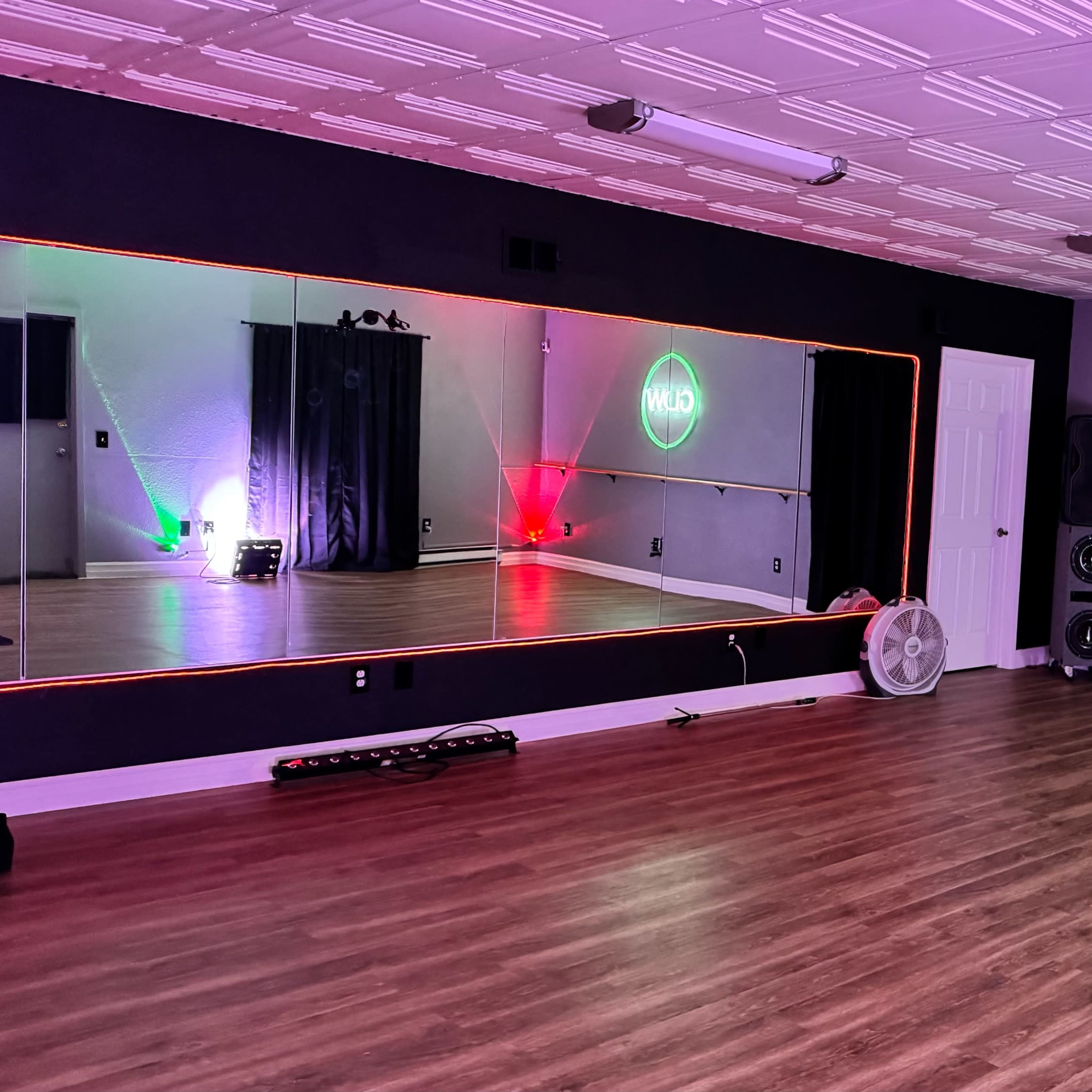 Beautiful dance studio space Image in Franklin Park, Toledo, OH