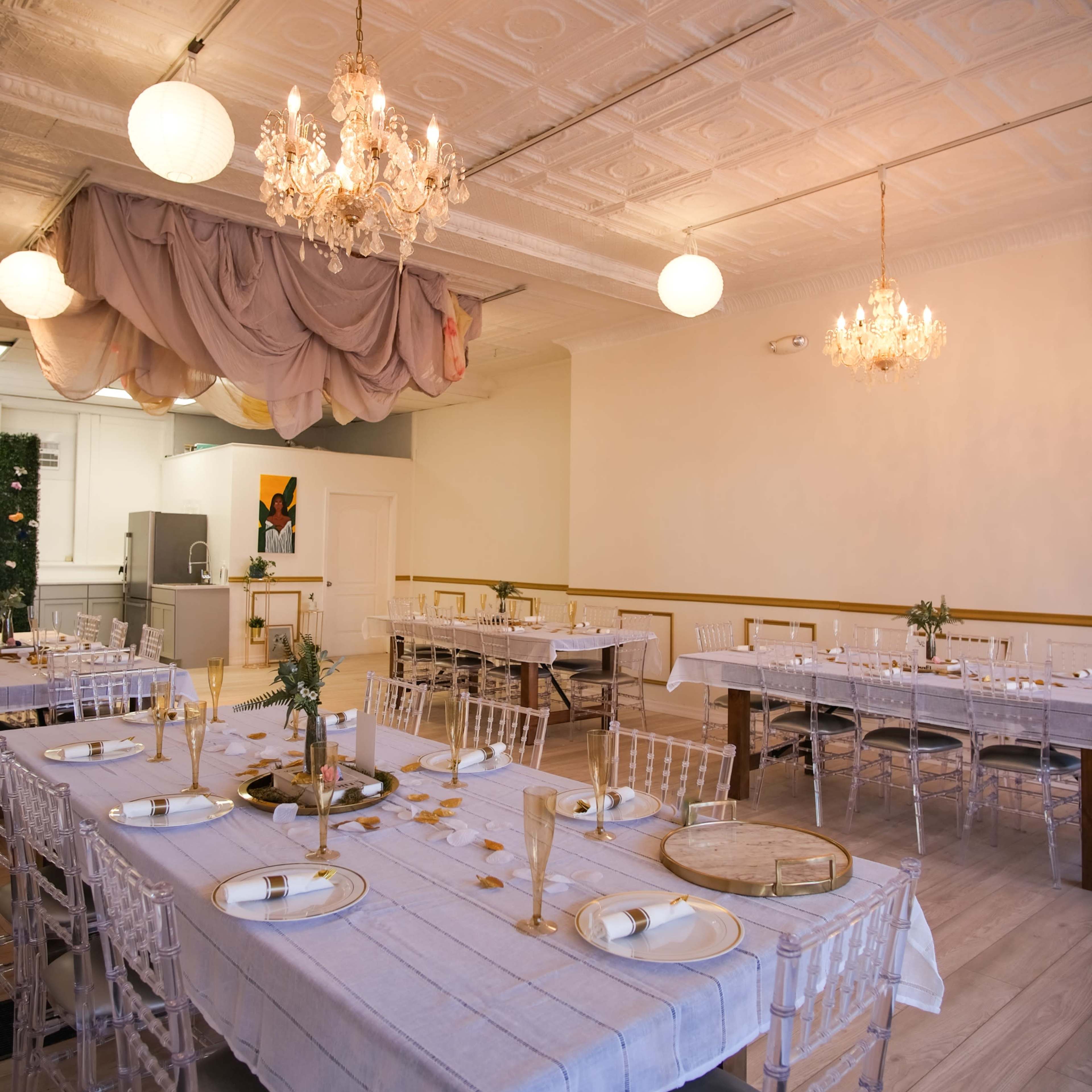 We have a beautiful space in Logan square, an urban and newly developed neighborhood. Image in Logan Square, Chicago, IL