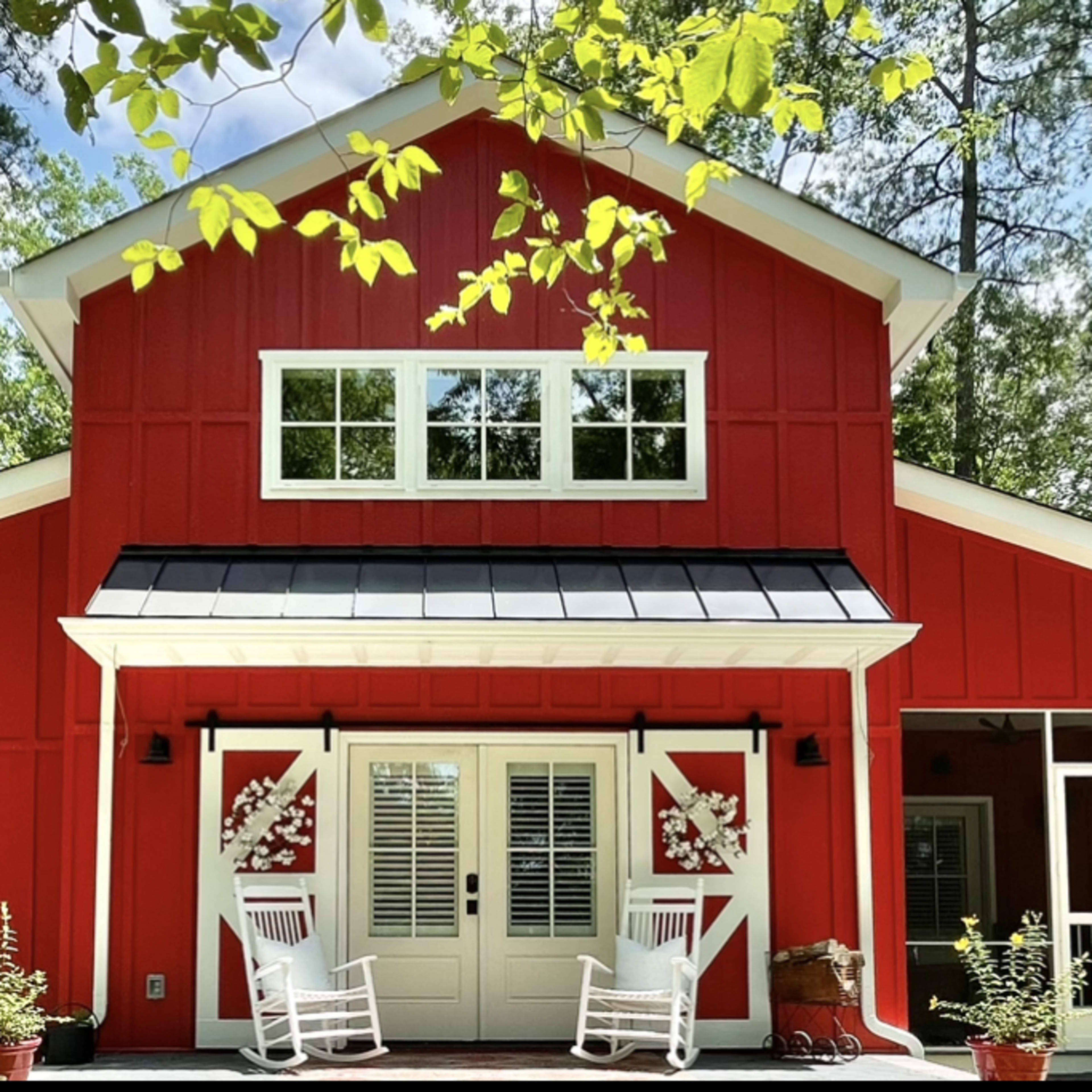 The Tiny Red Barn - On The Reservoir Image in , Lanexa, VA