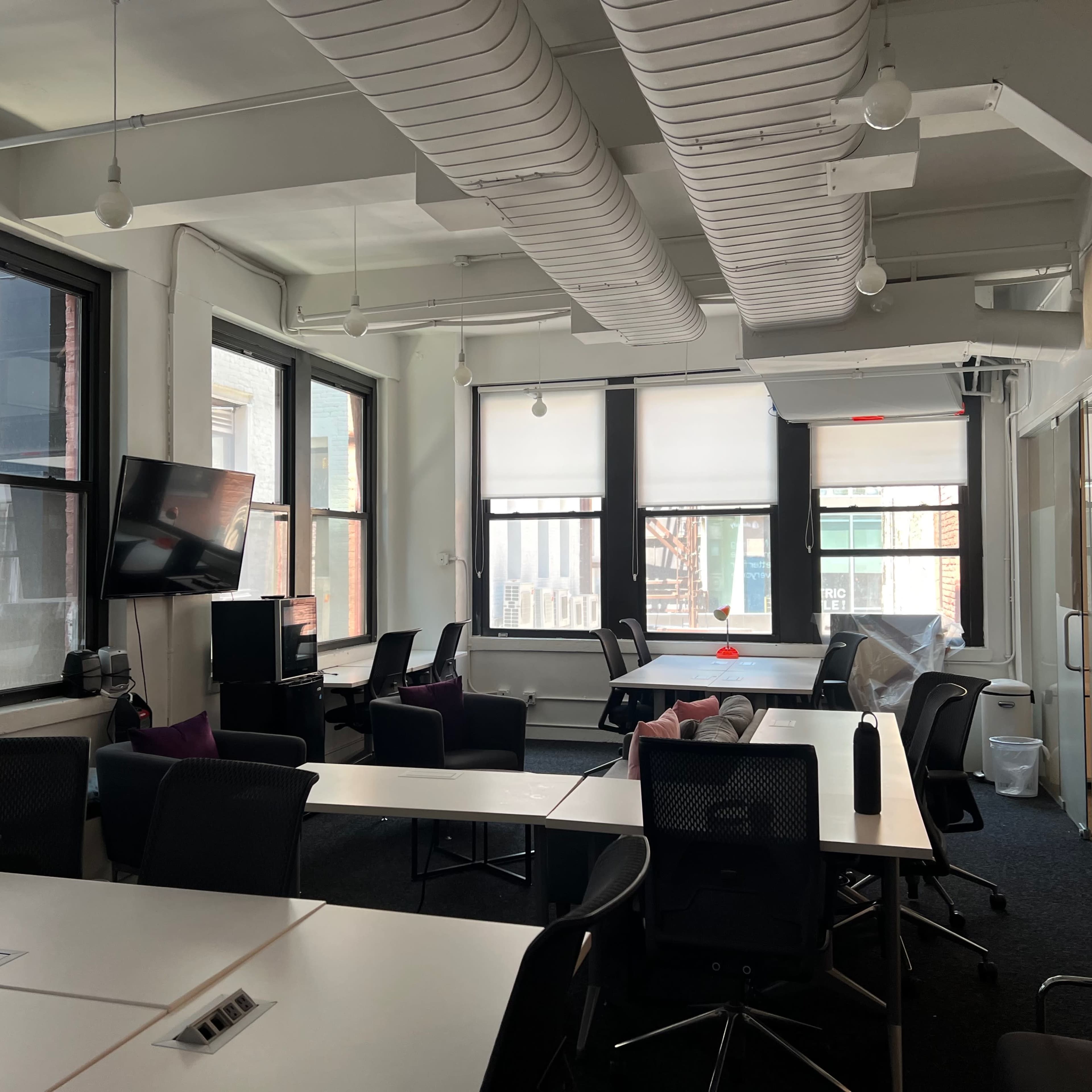 Large Broadway Meeting Room/Event Space with NYC Views Image in Midtown Manhattan, New York, NY
