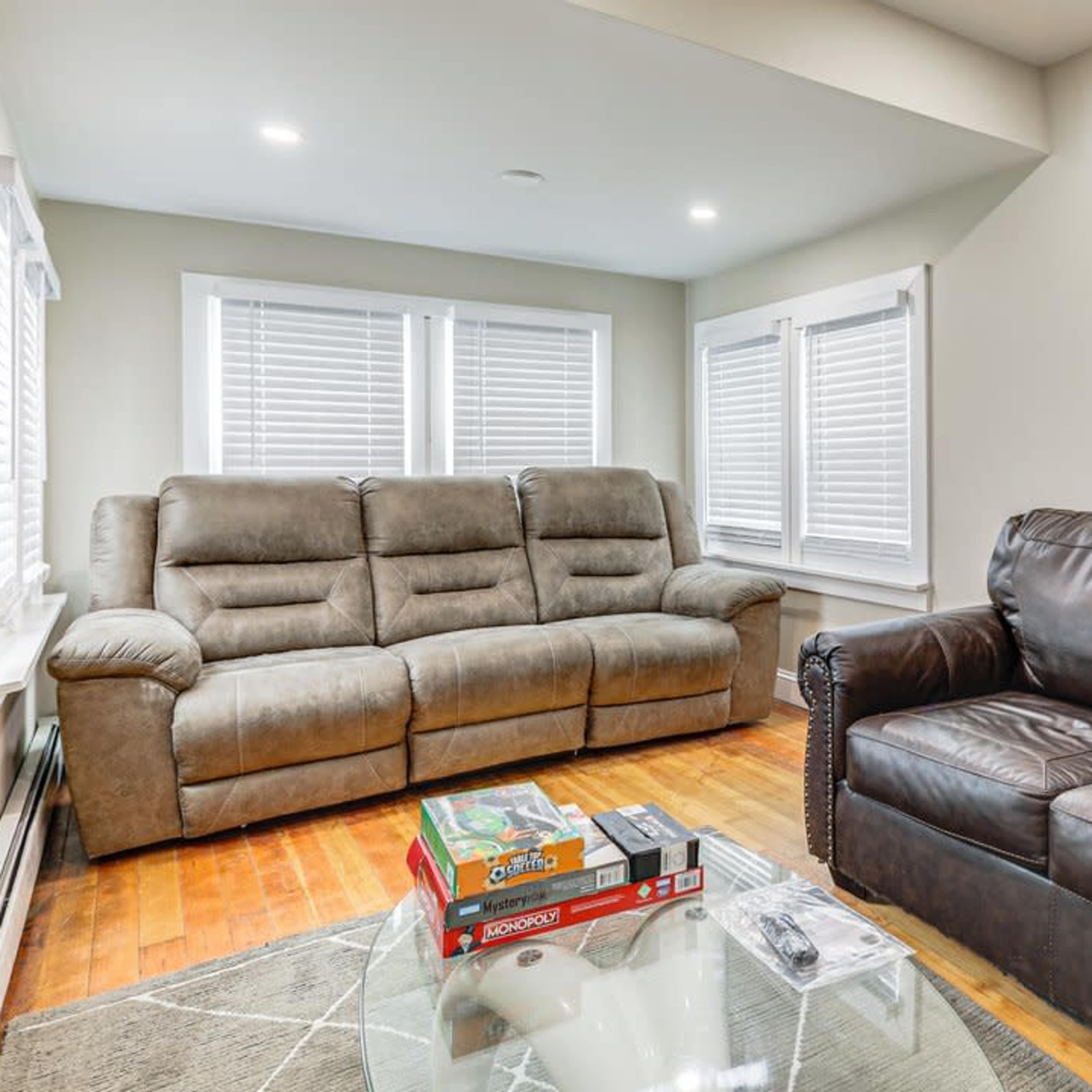 XCEL  APARTMENTS Image in East Providence, East Providence, RI