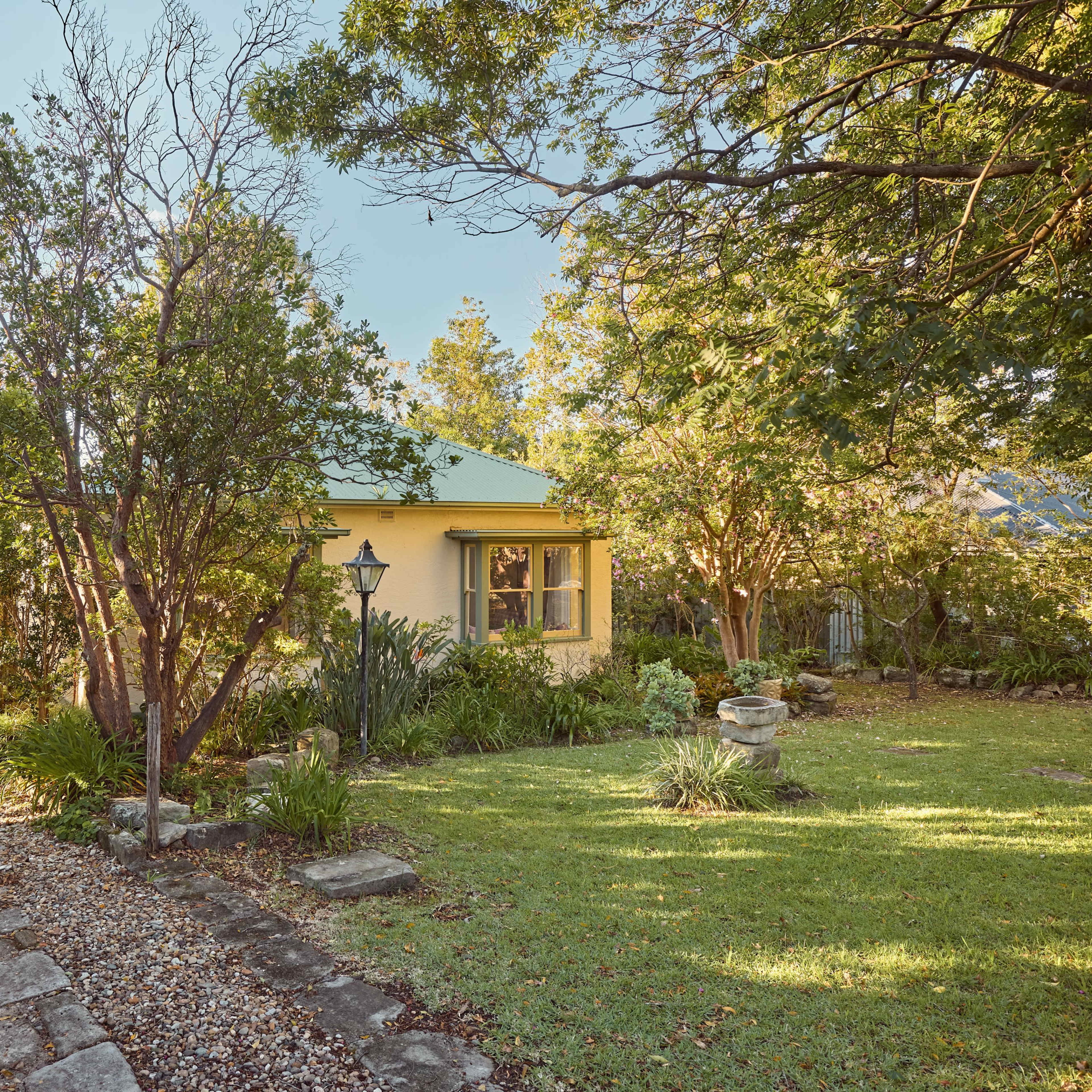 Emerald Cottage Lower Blue Mountains with a private oasis garden Image in Sydney, Sydney, NSW