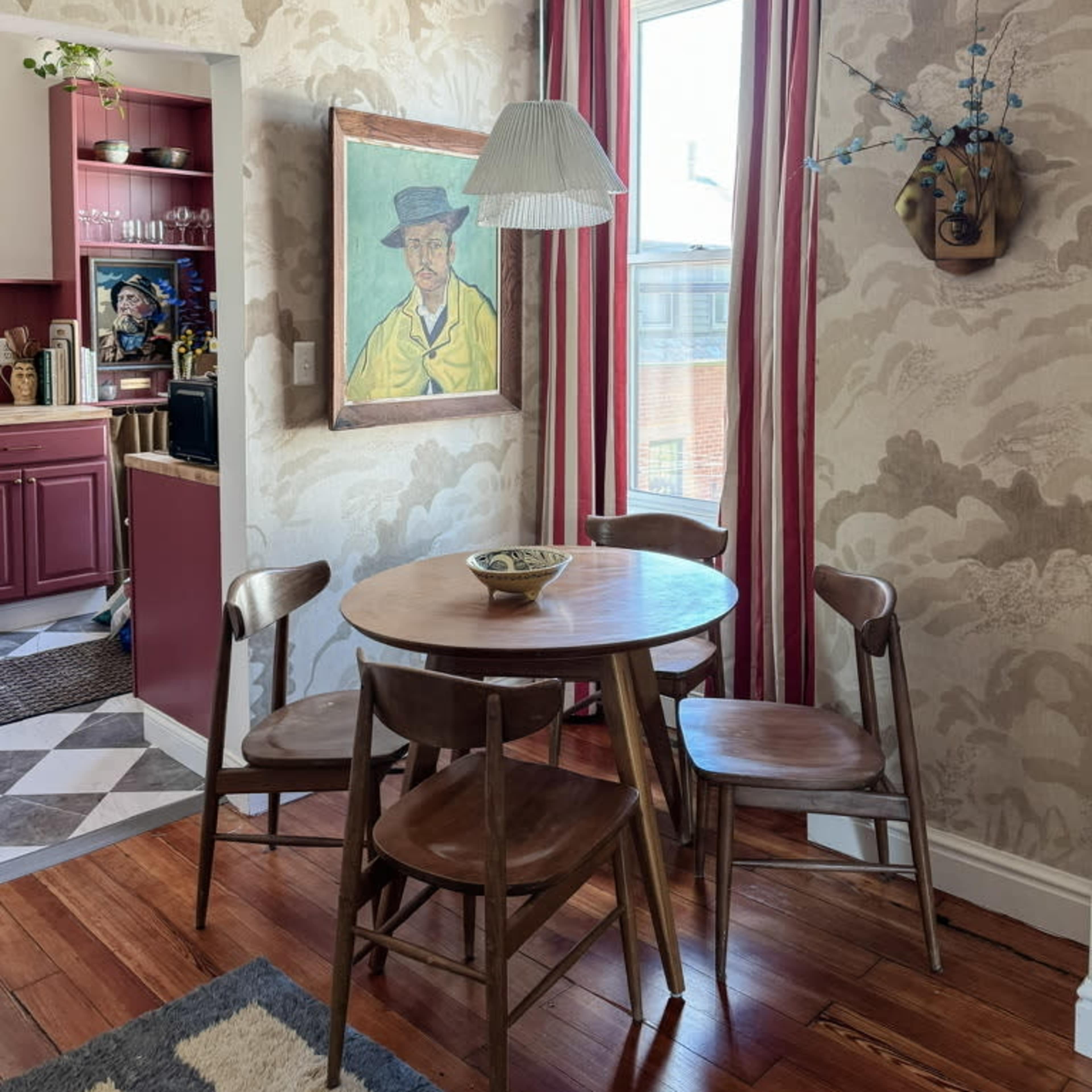 Stylish Urban Apartment for Creatives Image in South Columbus, Columbus, OH