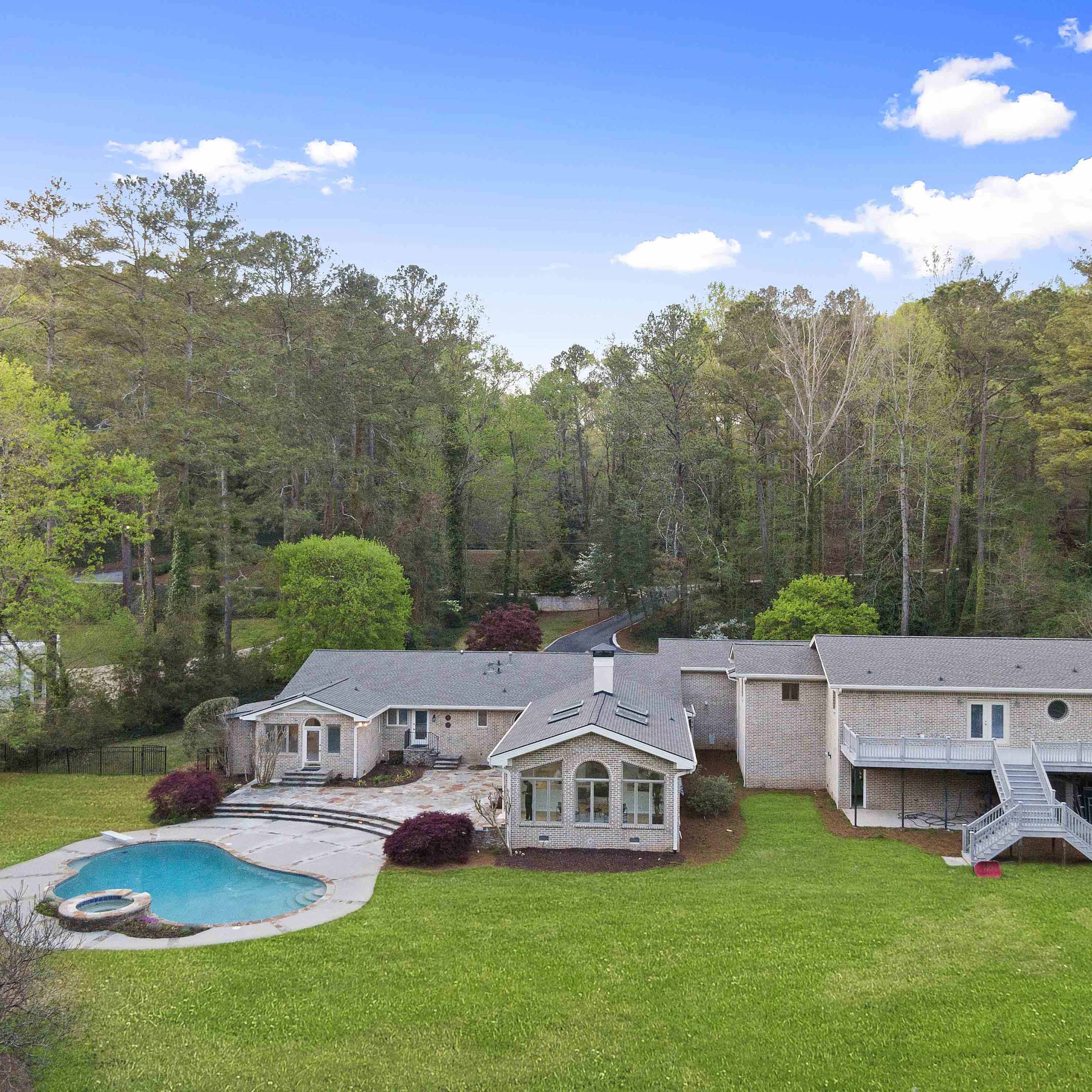 Modern Ranch Retreat in Buckhead/Sandy Springs Image in Sandy Springs, Sandy Springs, GA