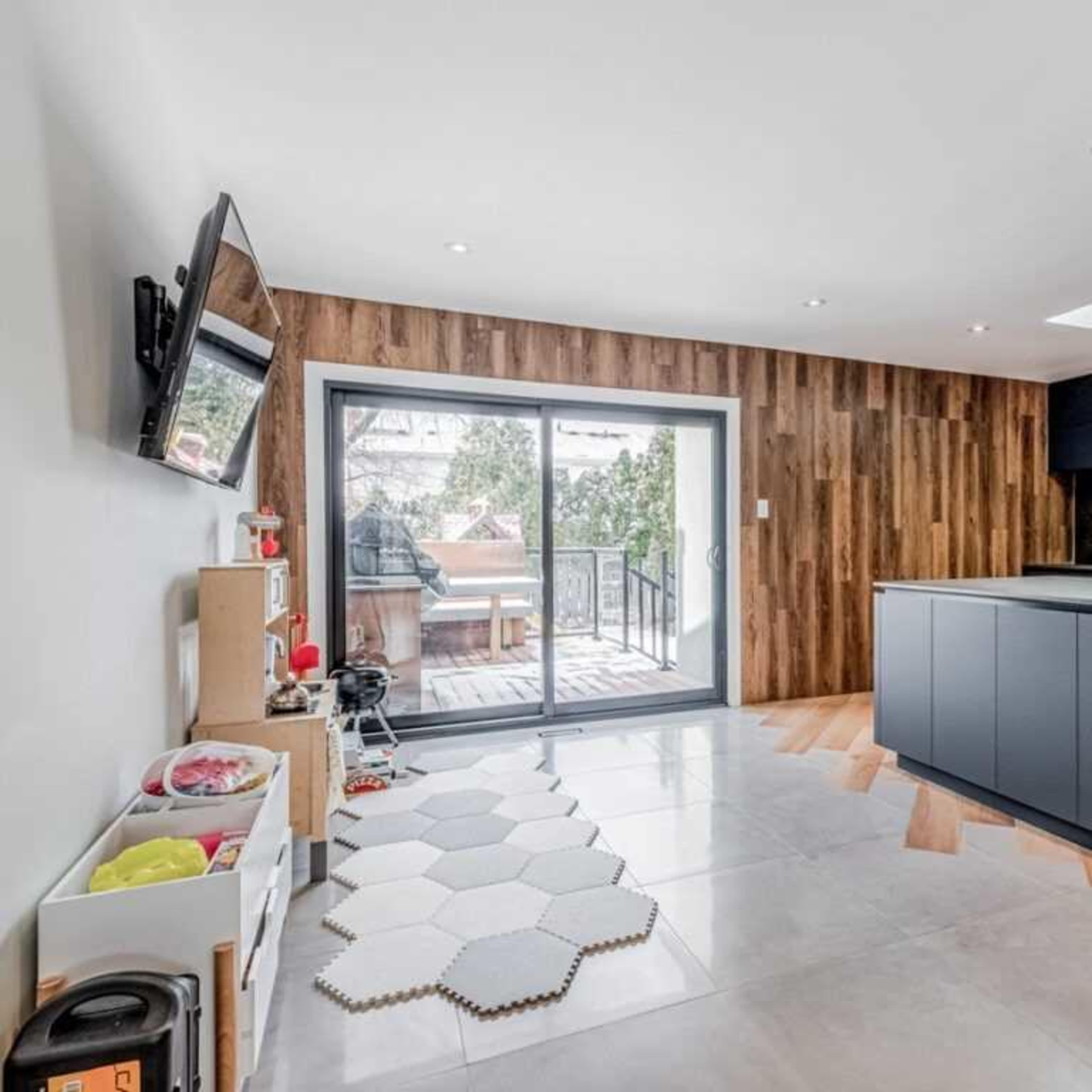 Modern Home with Secret Door to Man Cave Image in Burlington, Burlington, ON