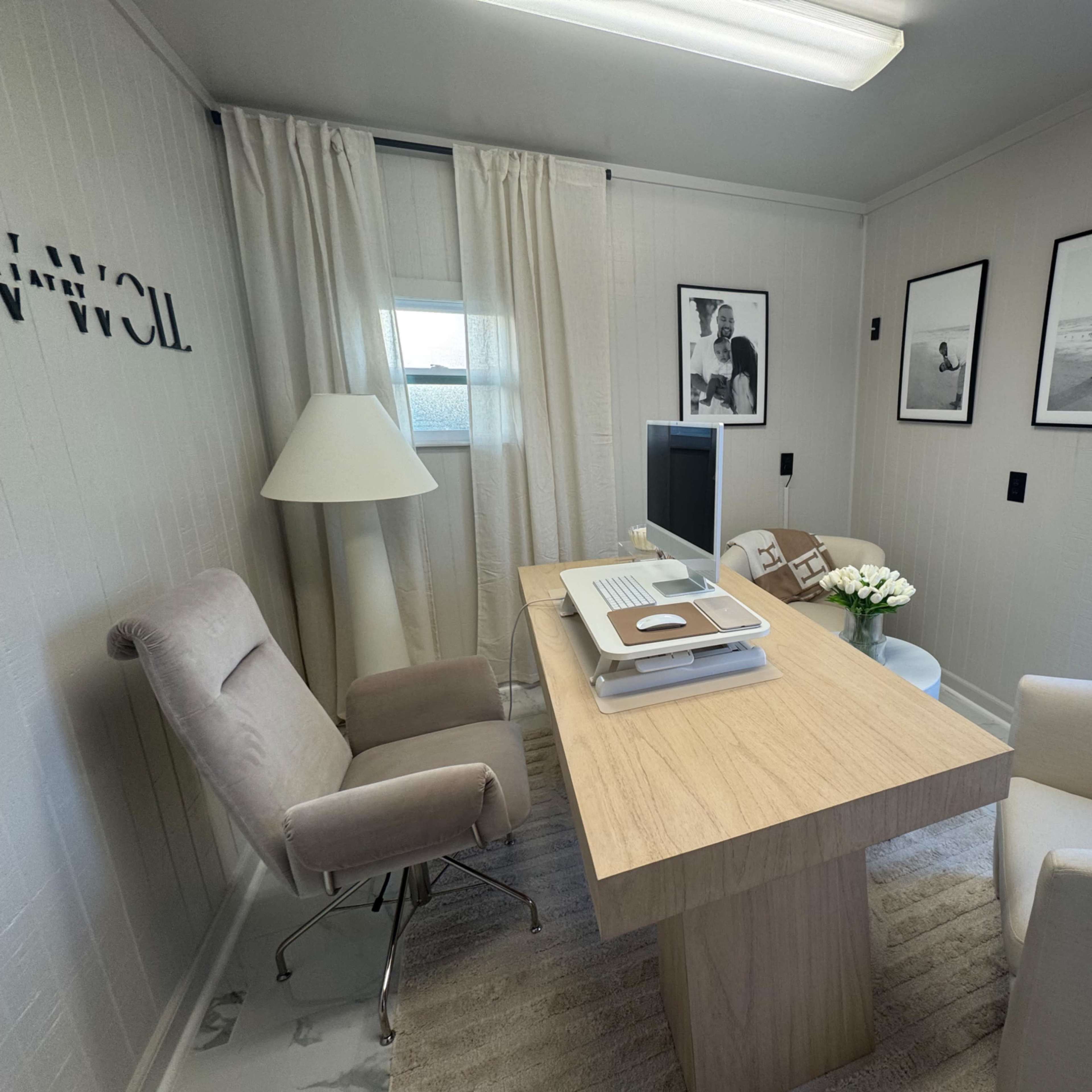 Modern Private Office Image in , Seminole, FL