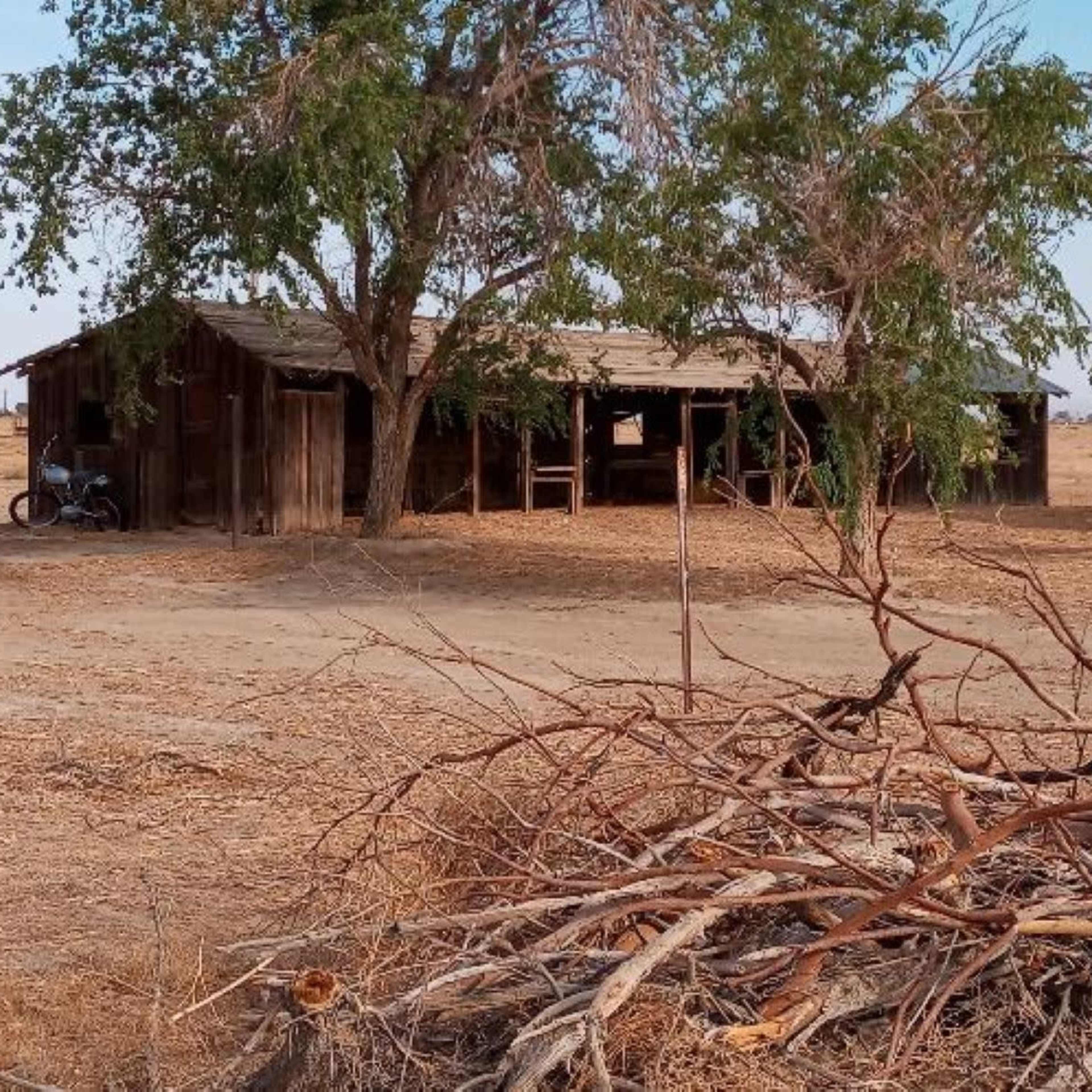 Authentic Cabin, Ranch, Desert, and Rustic Farm Image in , Lancaster, CA