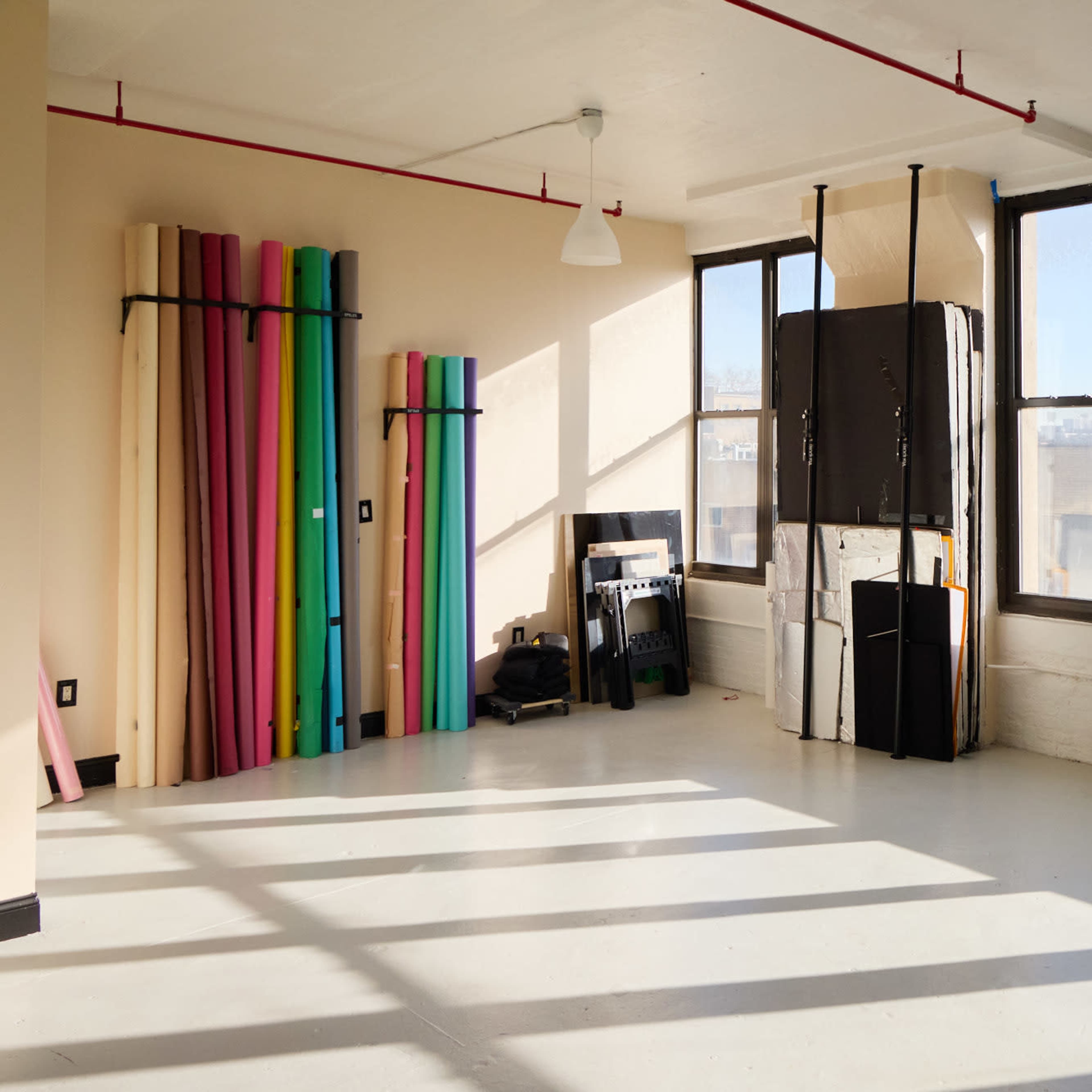 Brooklyn Daylight Kitchen Studio, Grip Included Image in Clinton Hill, Brooklyn, NY