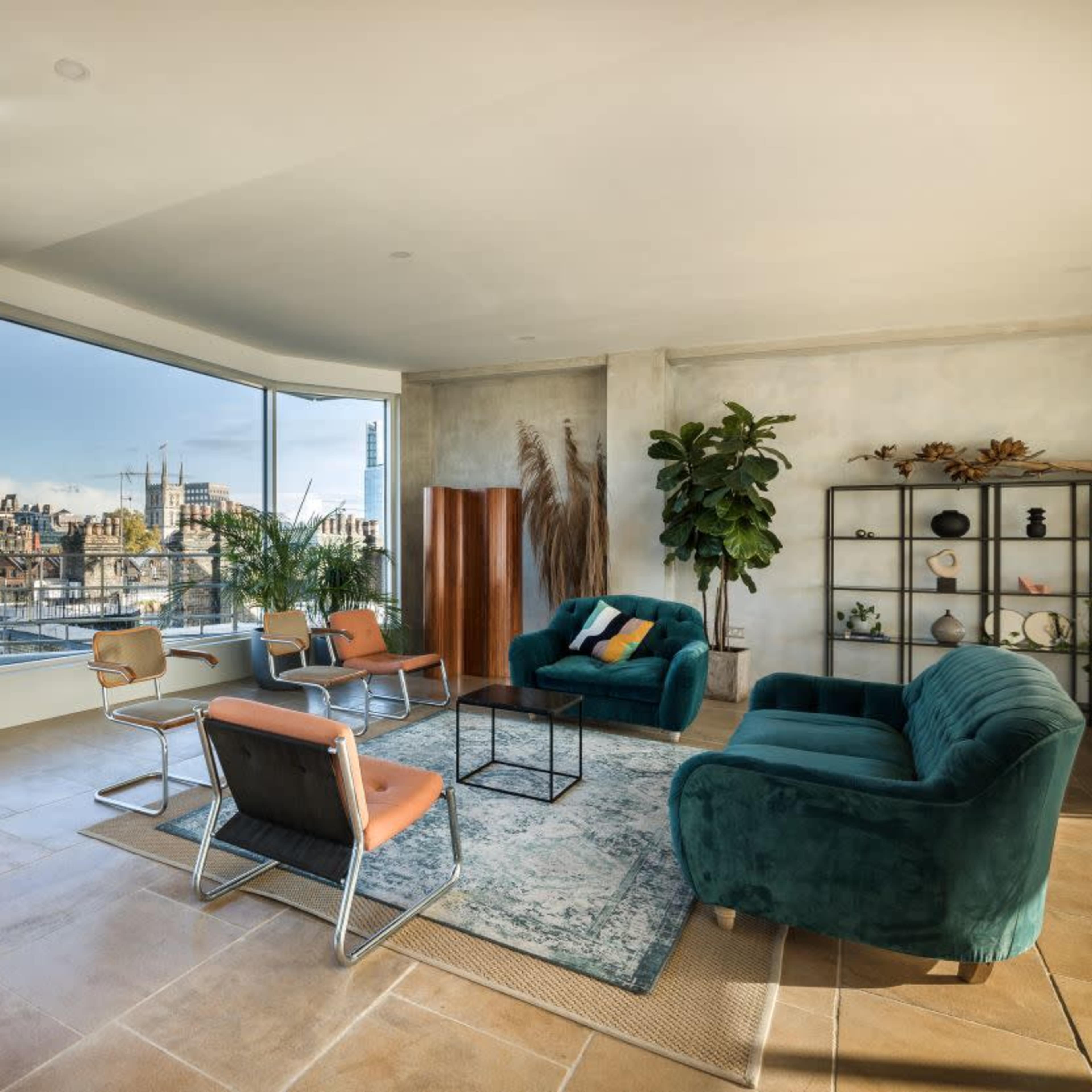 Penthouse with Spectacular City Views and an Abundance of Natural Light Image in London, London, England