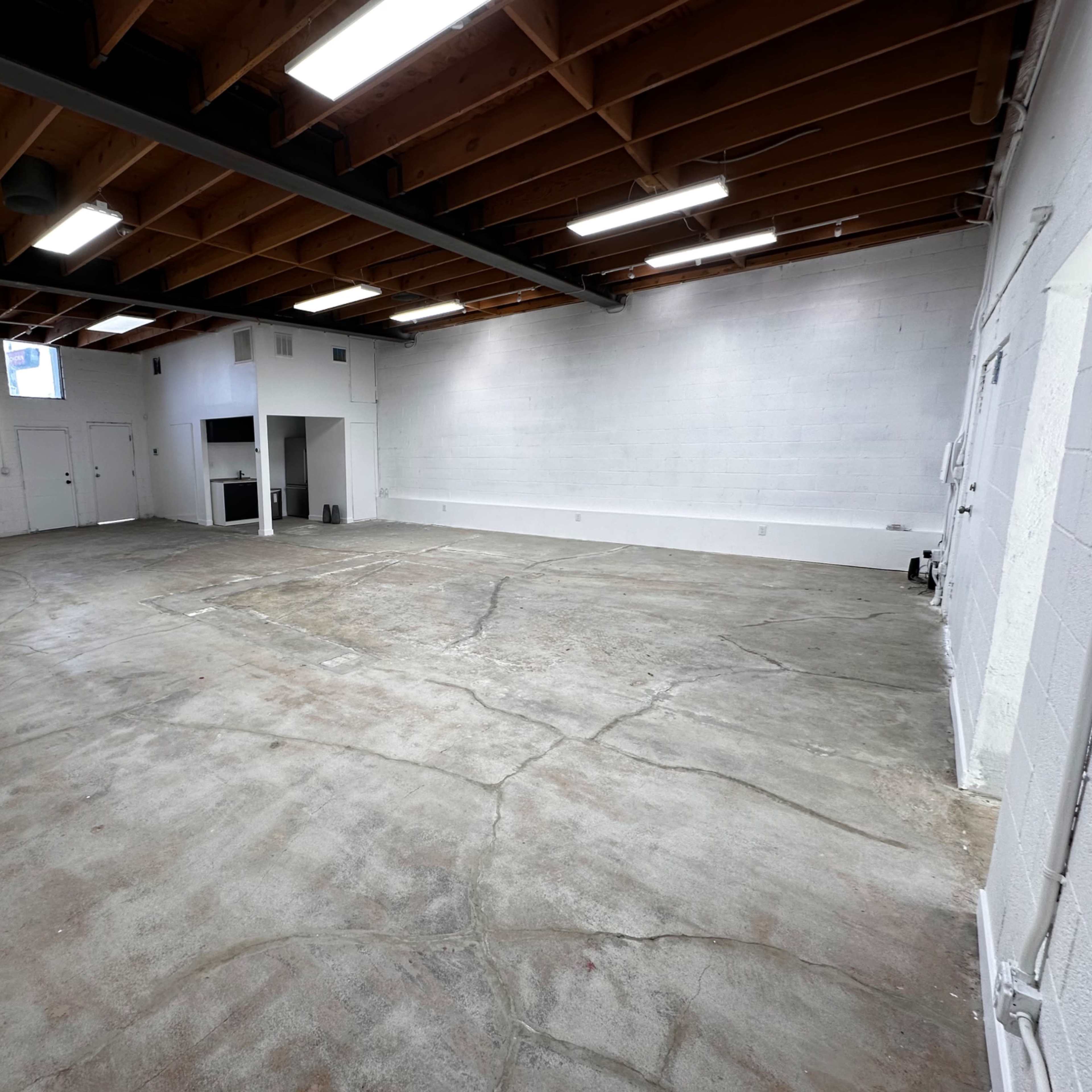 Art and entertainment studio Image in Central LA, Los Angeles, CA