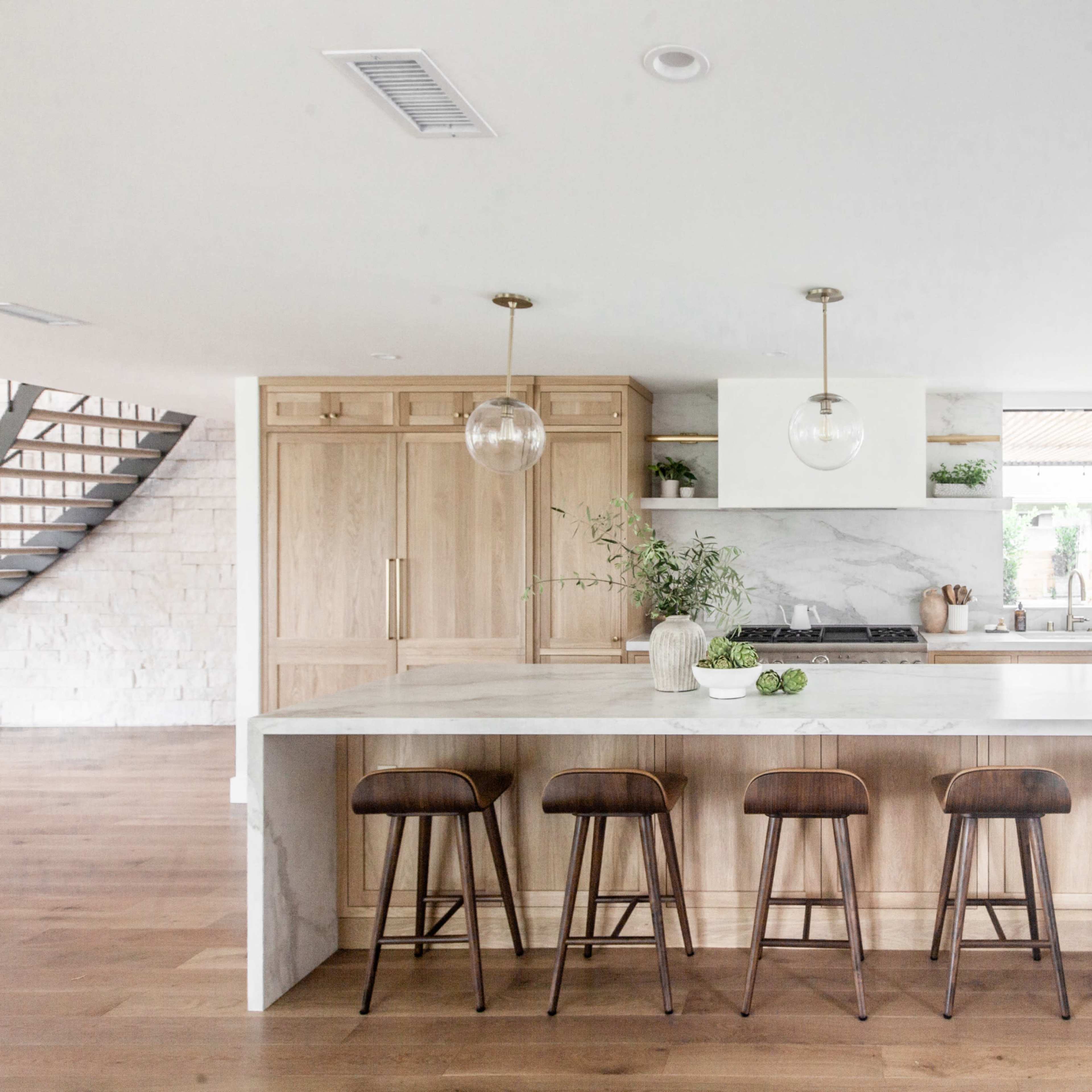 Warm contemporary luxury home with pool and gym Image in Lakewood Village, Long Beach, CA