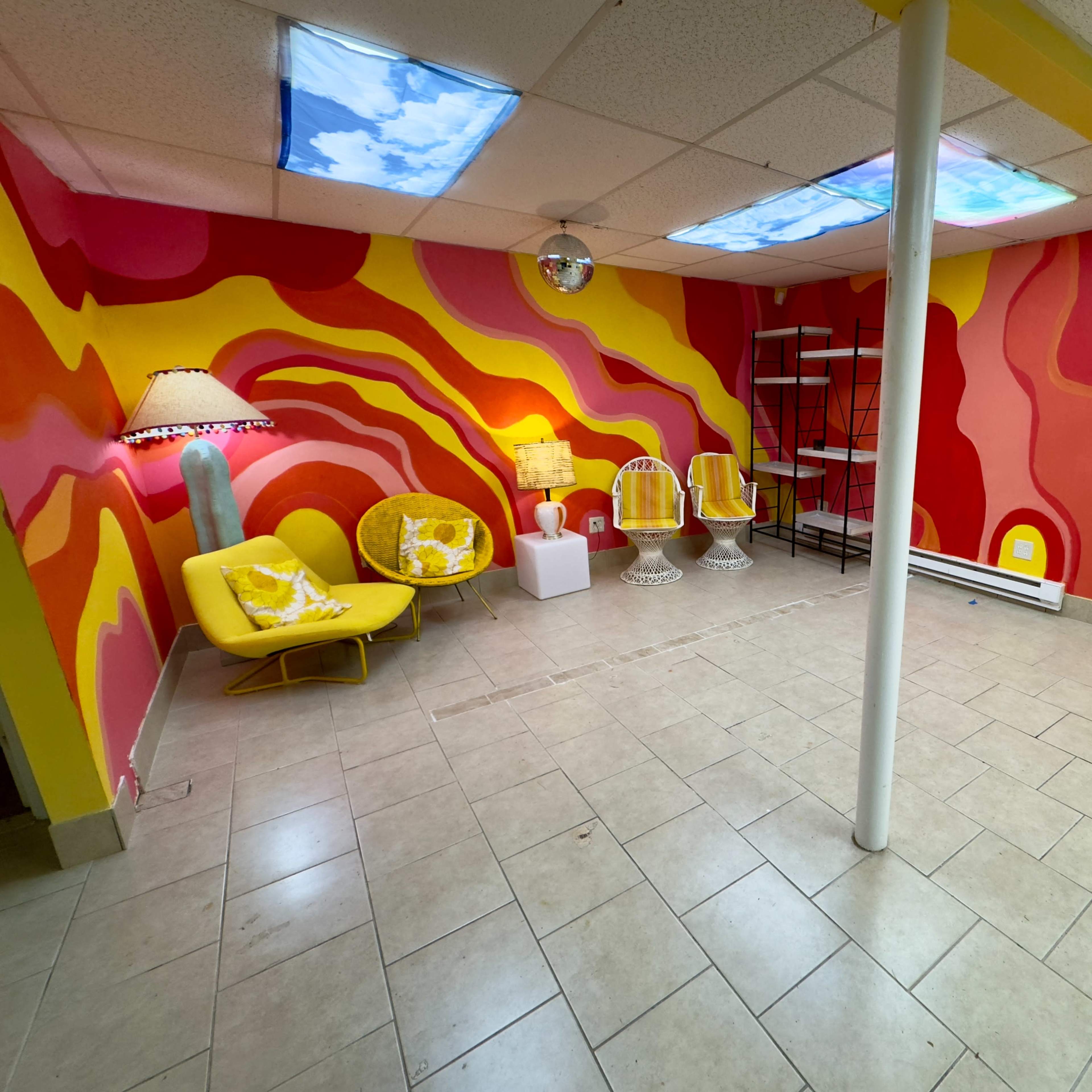 Unique Retro Meeting Space near Wantagh Train Station Image in Hempstead, Wantagh, NY