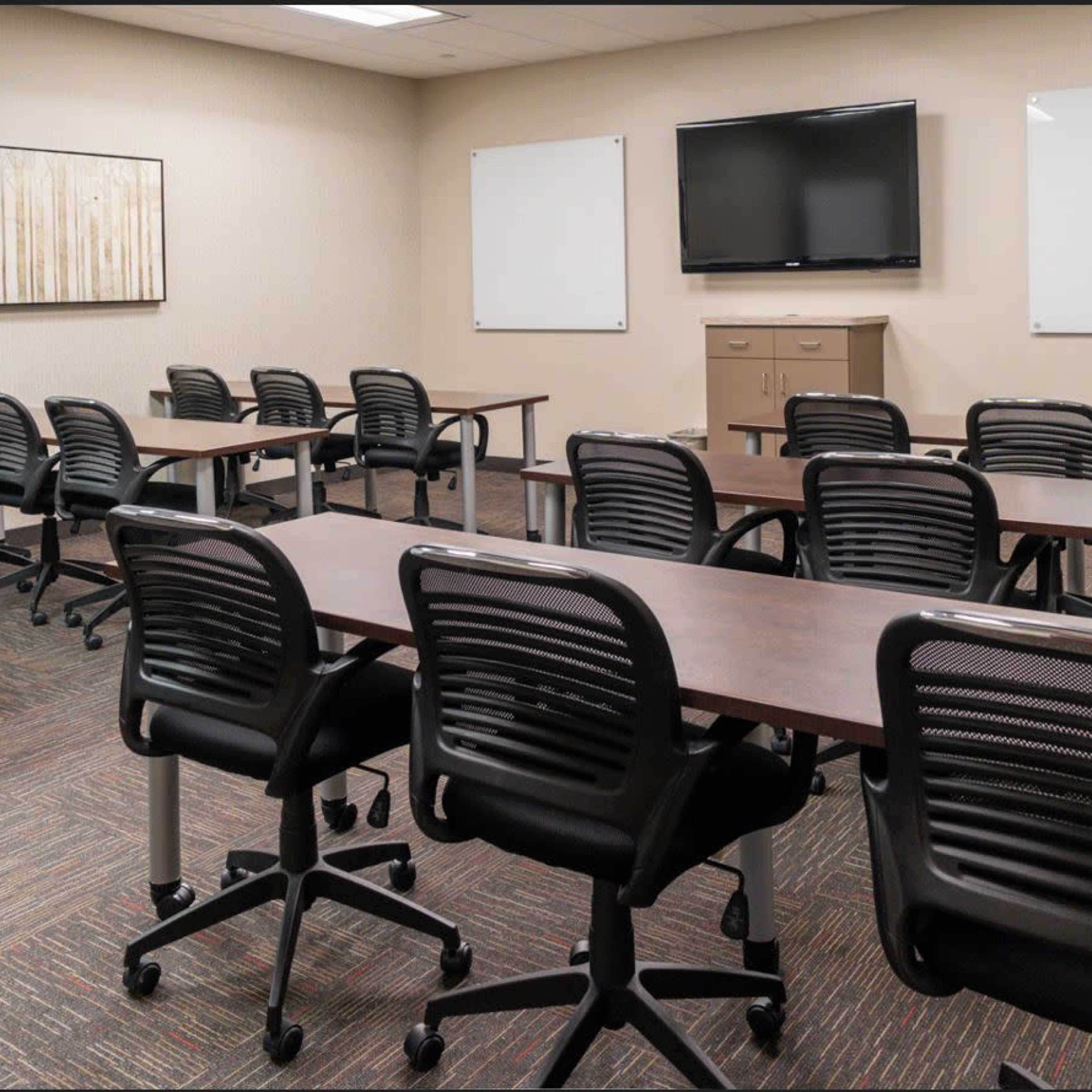 20 Person Training Room - Minnetonka - TV - Whiteboard Image in , Minnetonka, MN