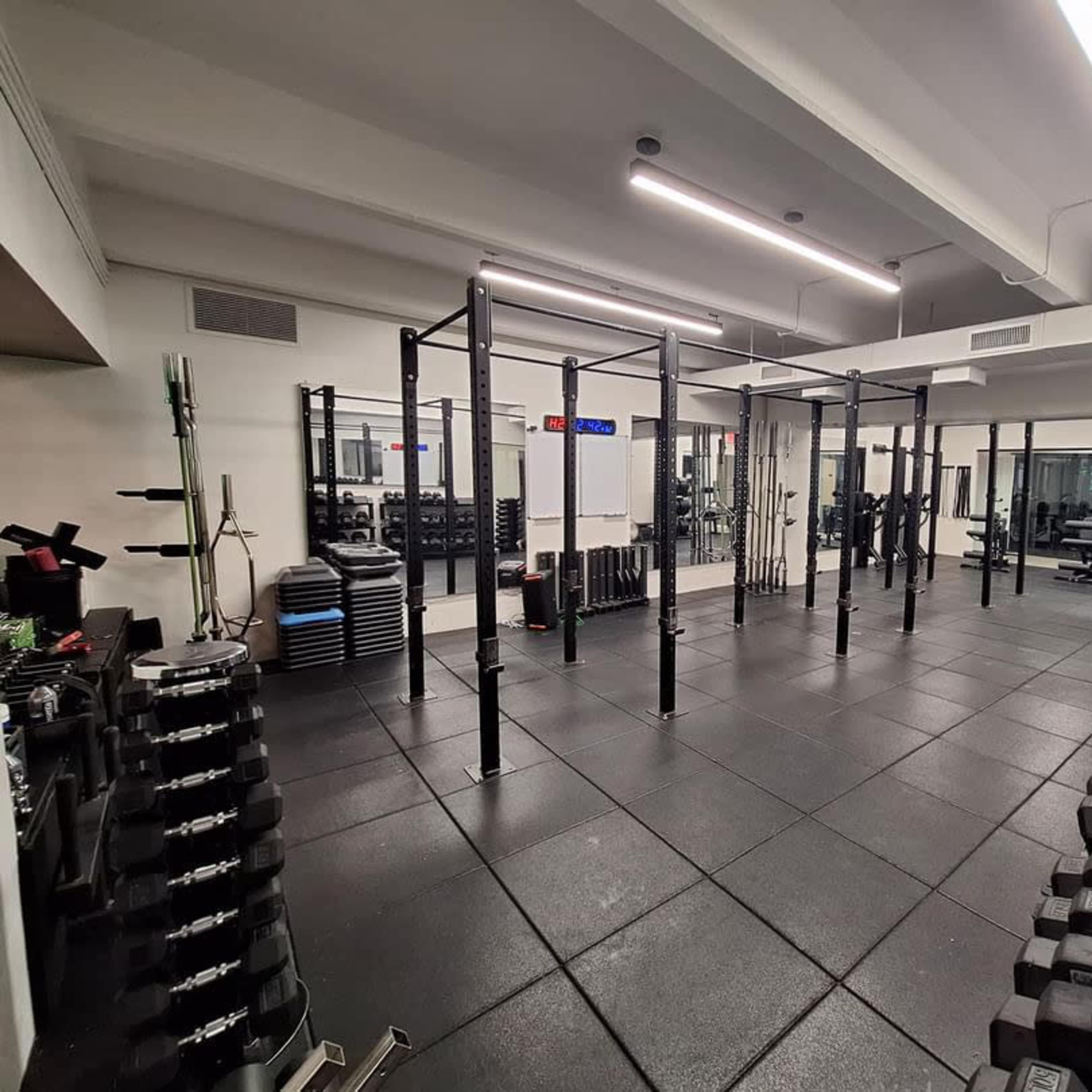 LARGE modern Boutique Fitness studio with Coffee/Juice bar rustic modern Lobby Image in Midtown Manhattan, New York, NY