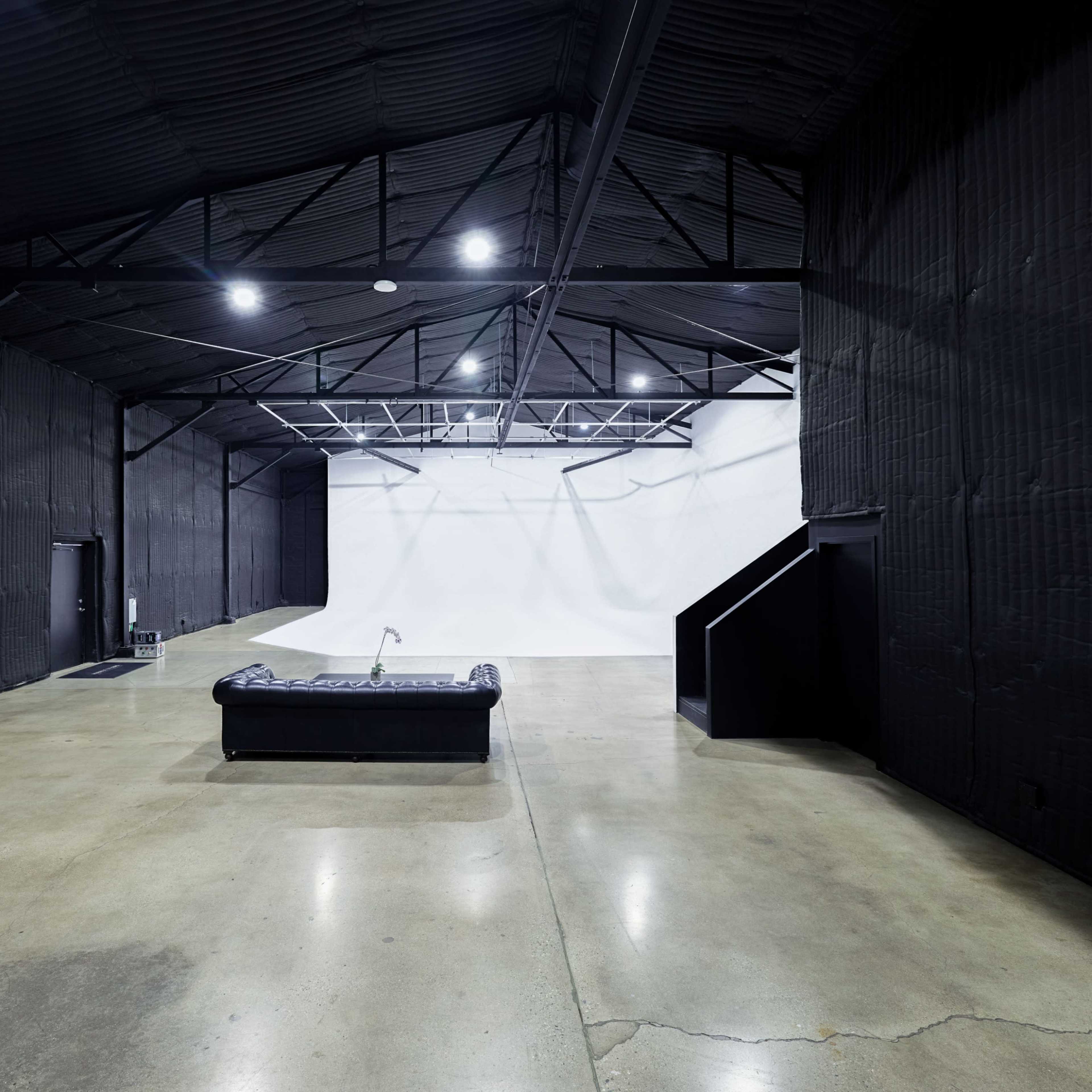 Spacious 5,200+ sq. ft. Studio with Large Cyc Wall & Private Outdoor Space Image in Boyle Heights, Los Angeles, CA