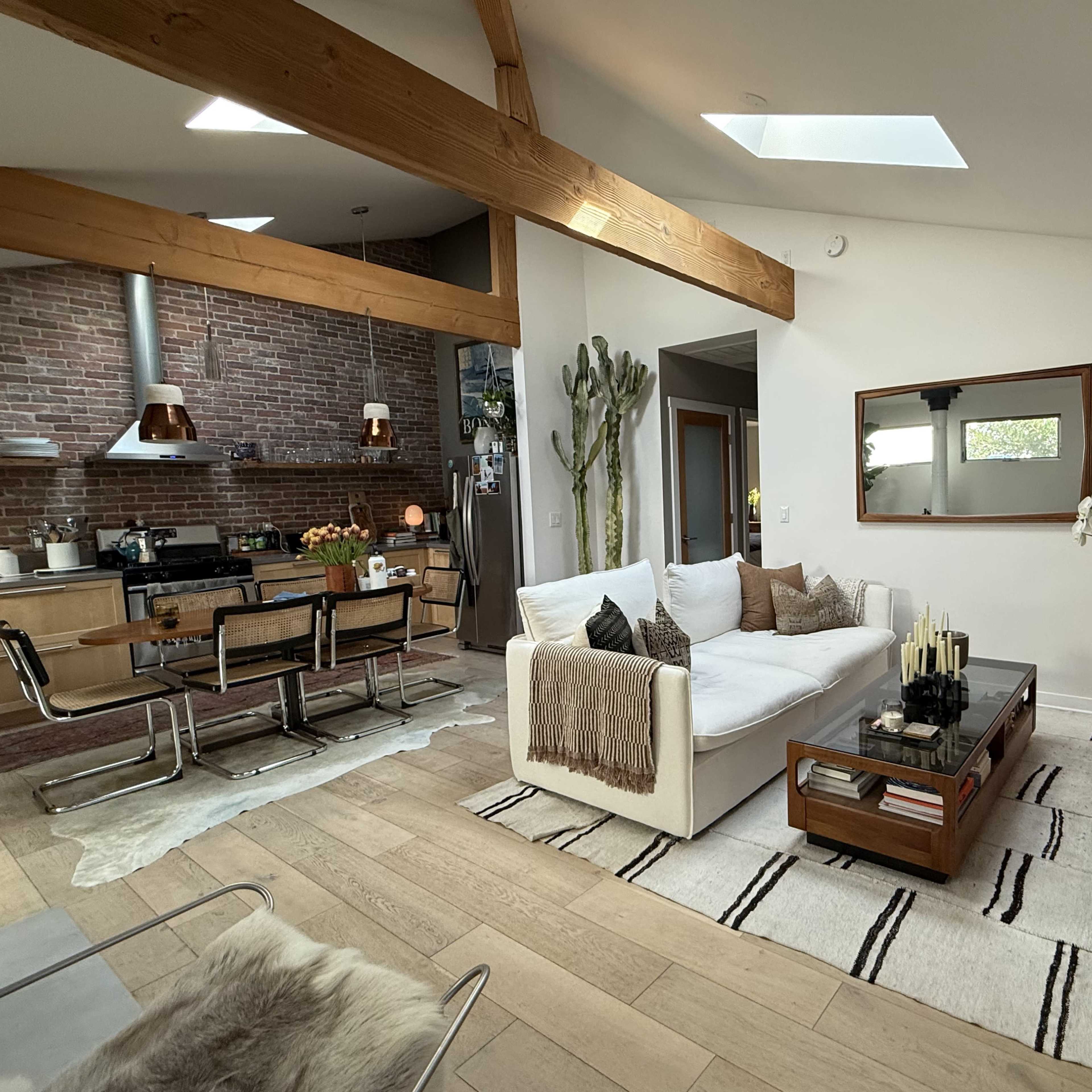 Scandinavian Soul, California Sun – Modern Designer Home Image in Del Rey, Los Angeles, CA