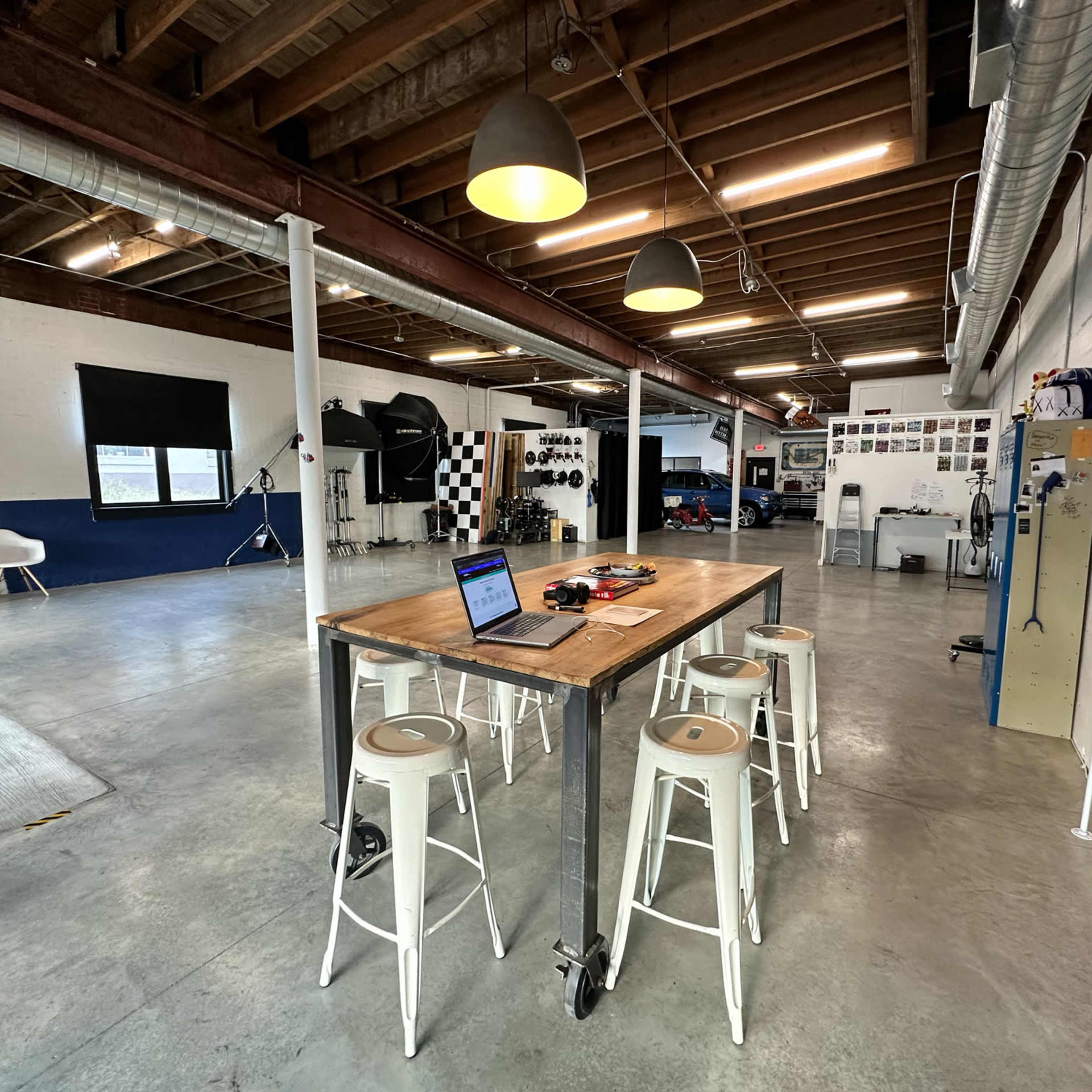 Versatile Strawberry Hill photo/video studio with garage door access. Image in Riverview, Kansas City, KS