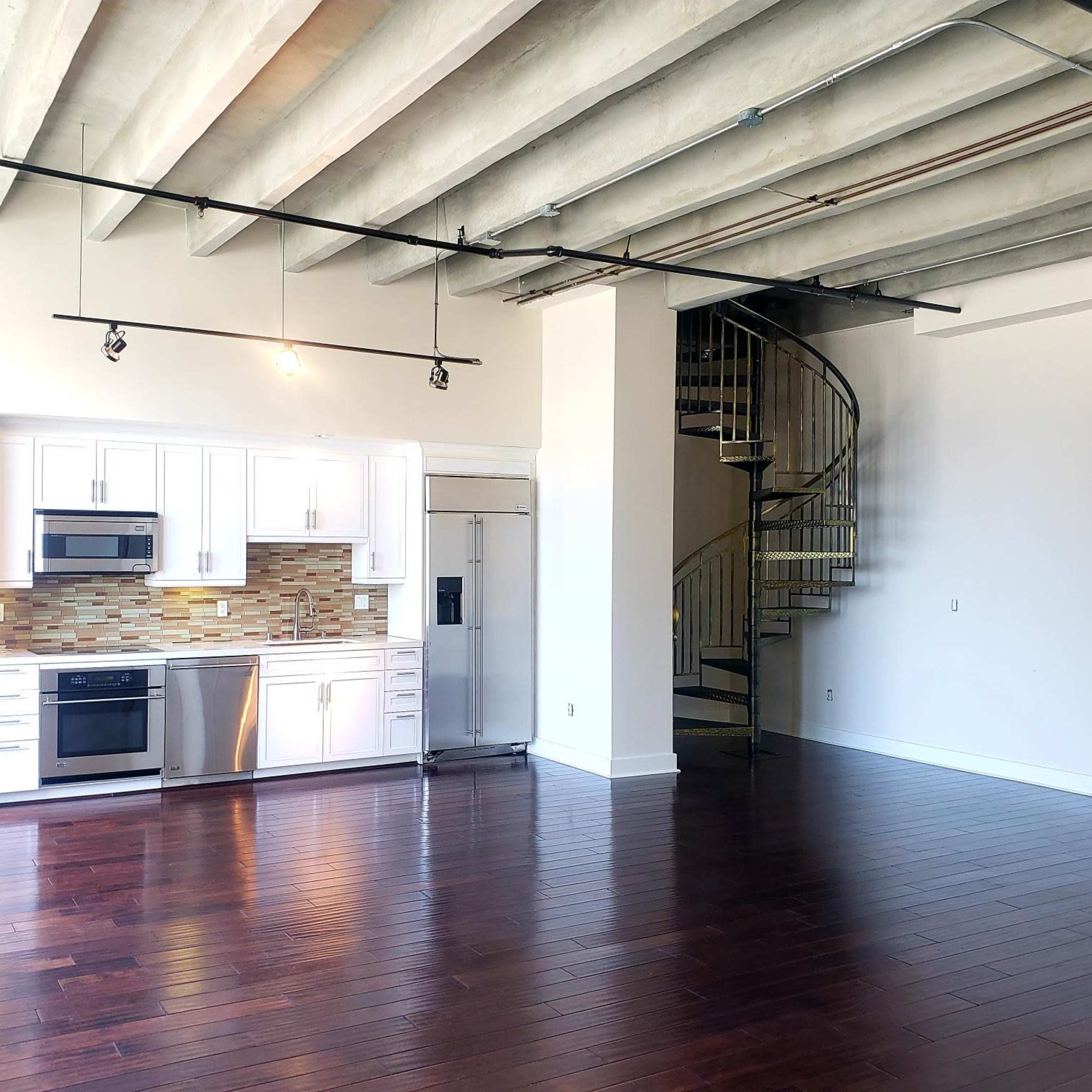 Urban Downtown Loft W/ Roof Deck Image in Central LA, Los Angeles, CA