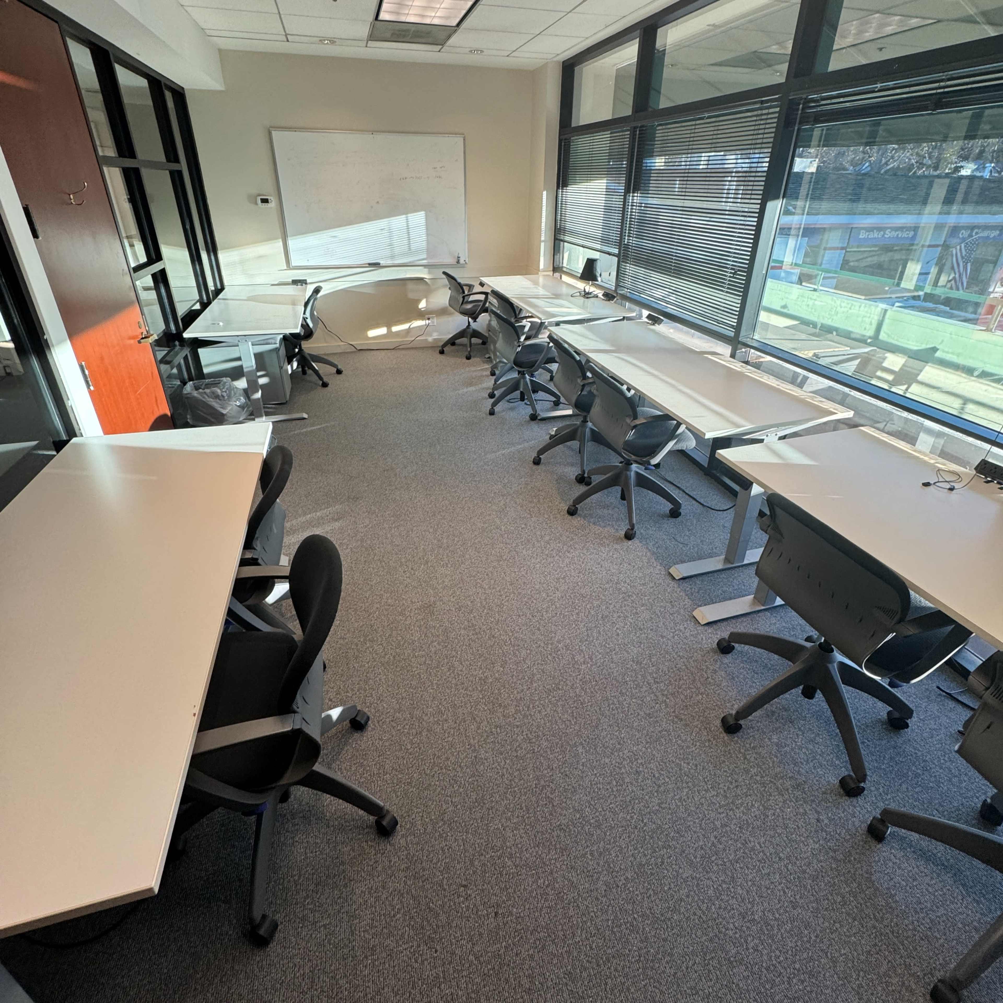 5 Desk Office for 10 people - OFFICE 9 Image in Menlo Park, Menlo Park, CA