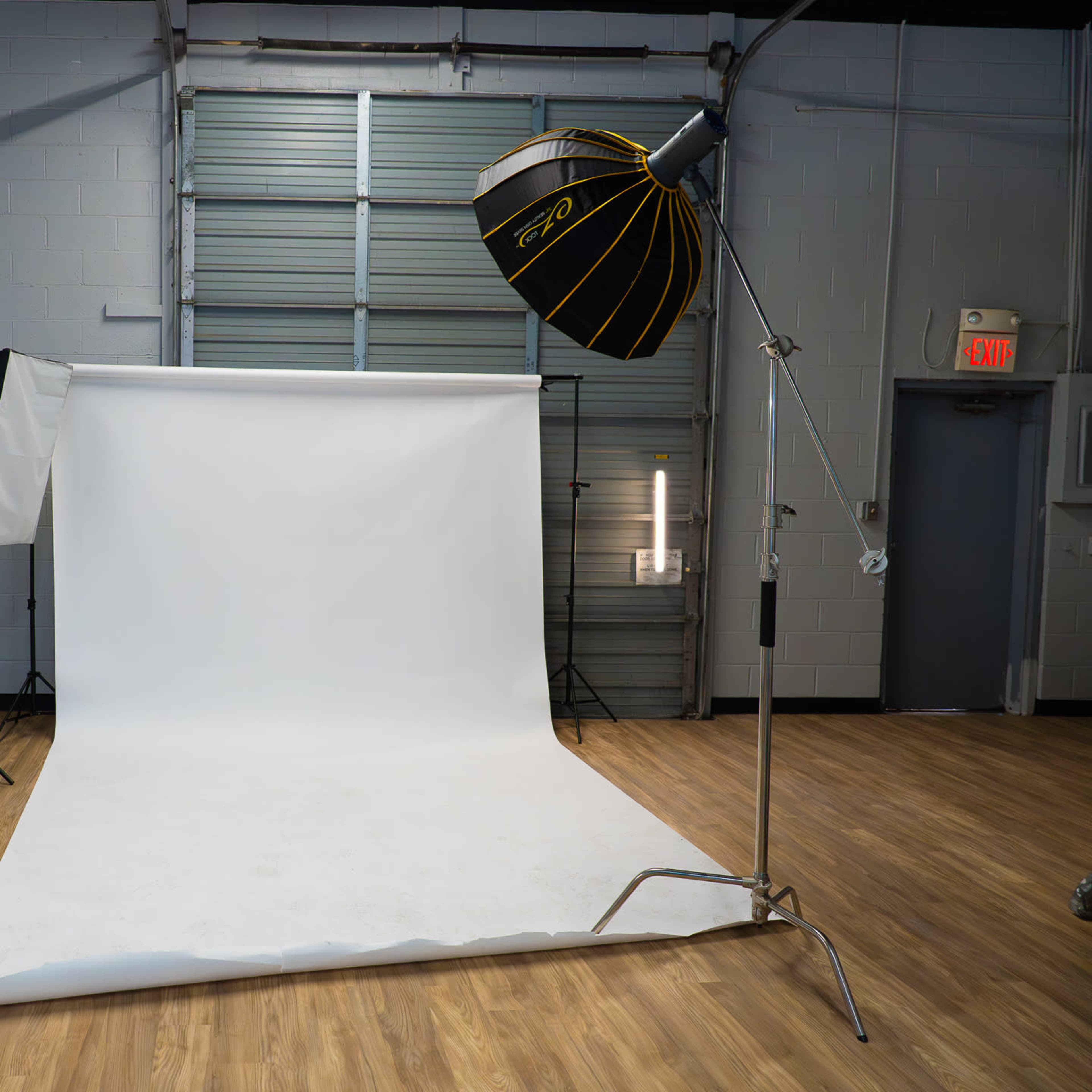 versatile 2000 square foot open space is perfect for both photoshoots and events Image in Deerfield, Lexington, KY