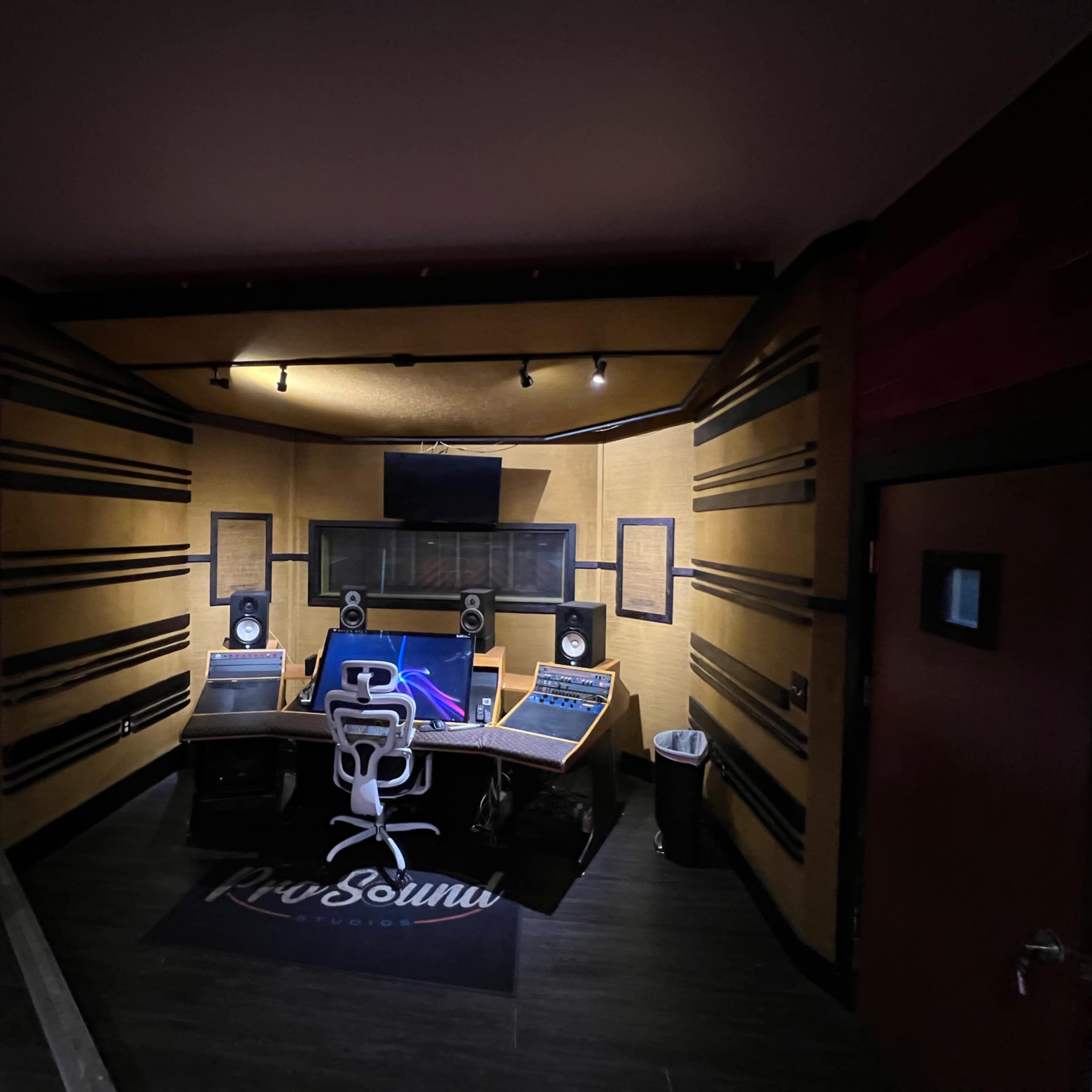 Downtown Recording studio Image in Harrisburg, Harrisburg, PA