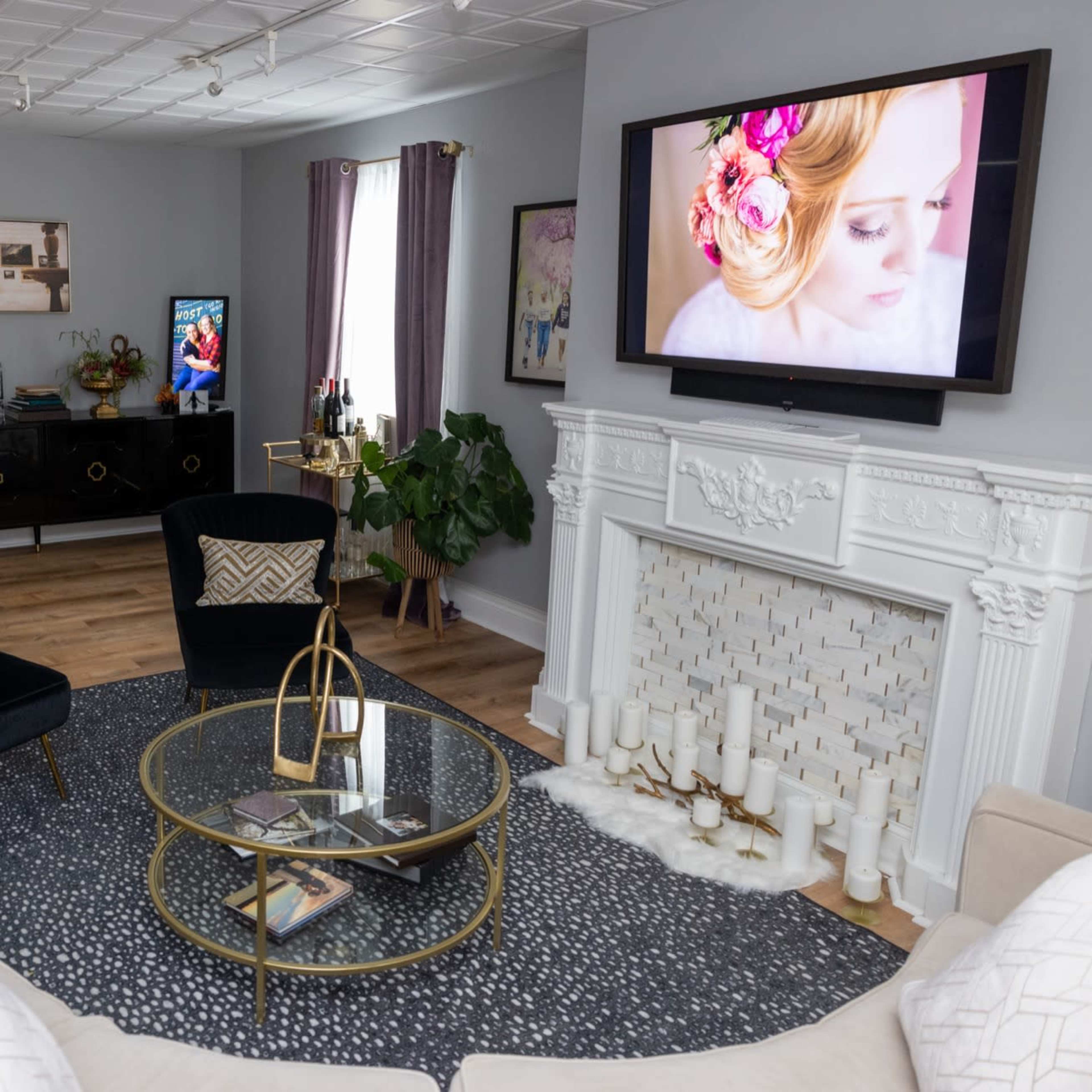 Luxurious & Spacious East Ave Photography Studio Image in East Avenue, Rochester, NY