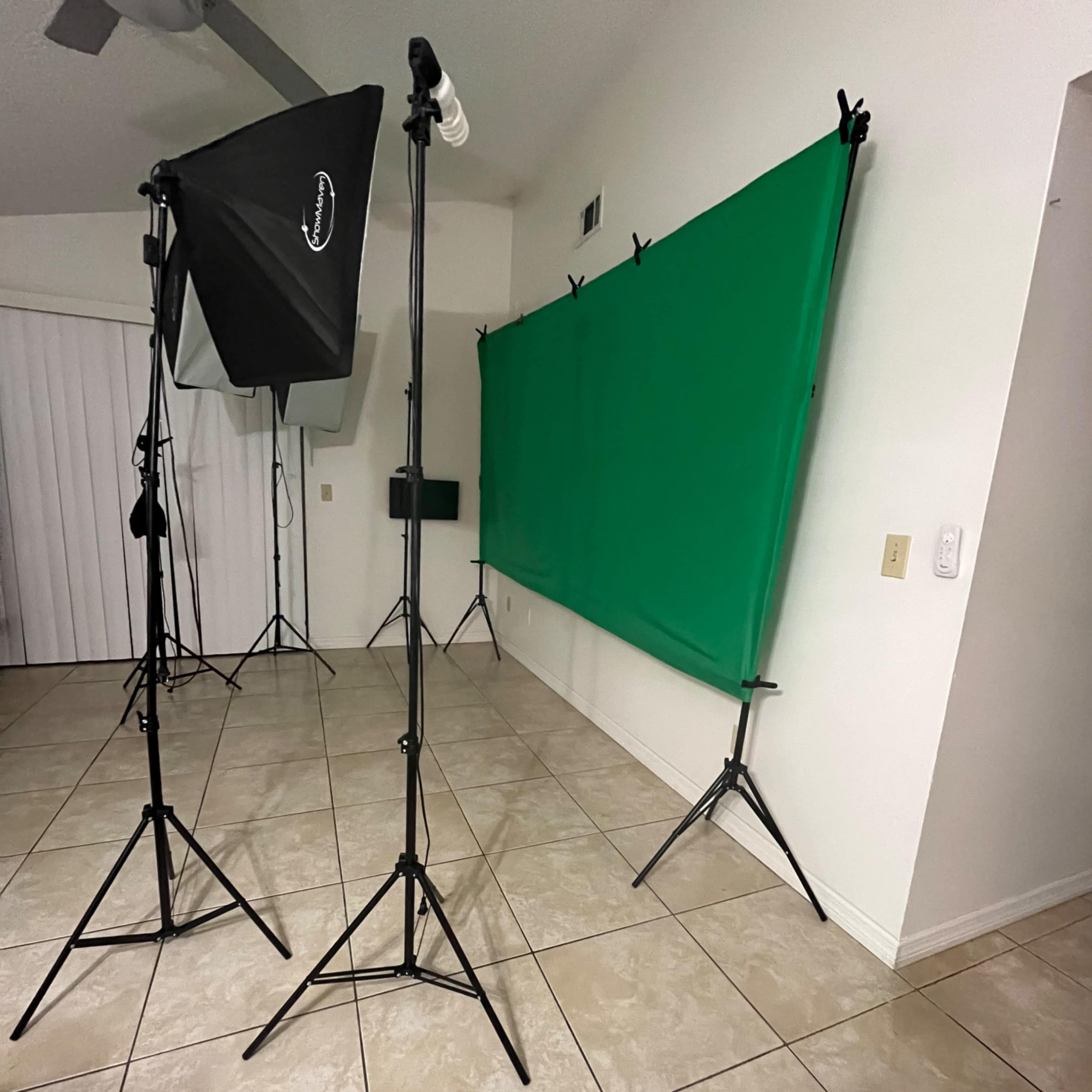 Orlando Green Screen for Use Image in Sherwood Forest, Orlando, FL