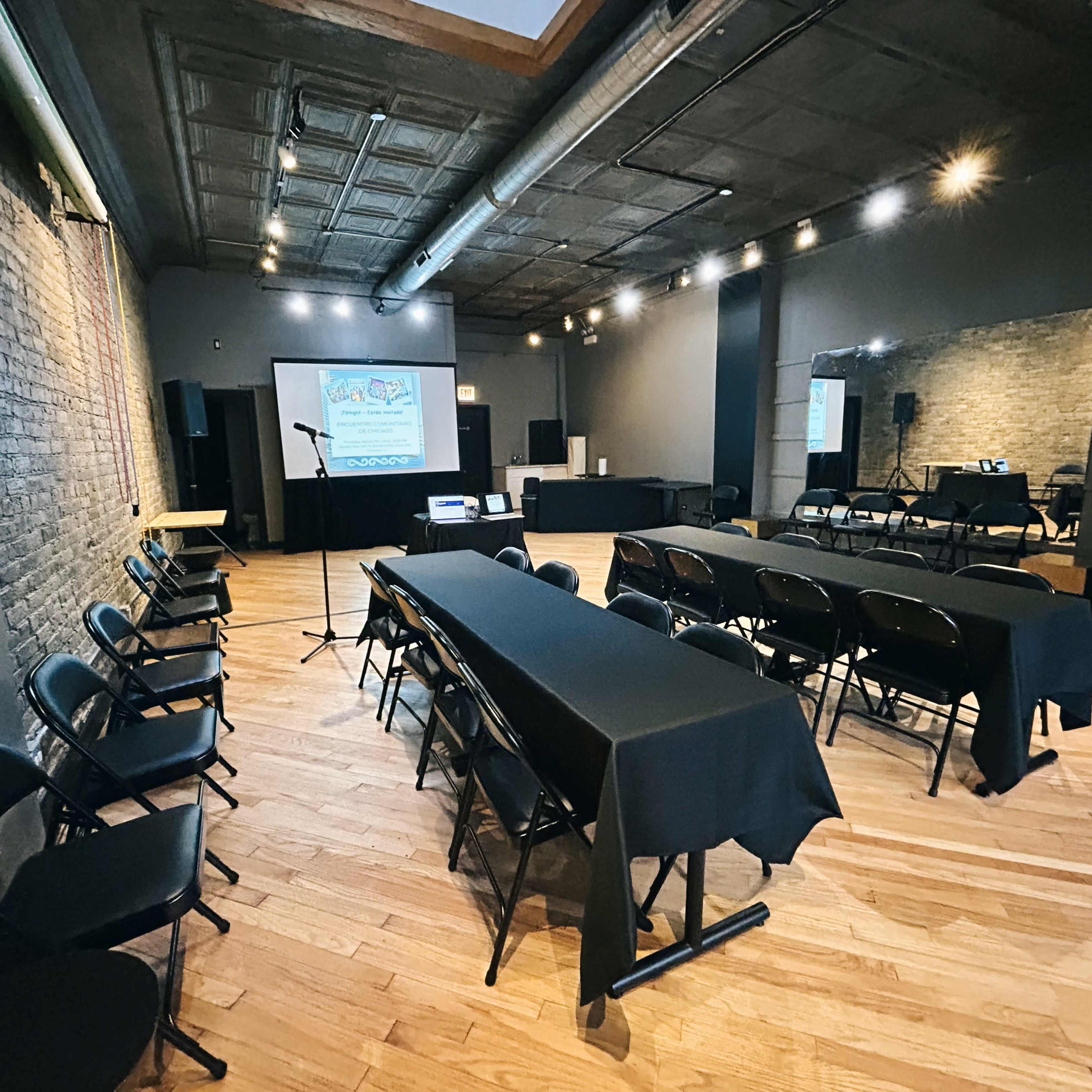 Storefront Event Space with Skylight Image in West Town, Chicago, IL