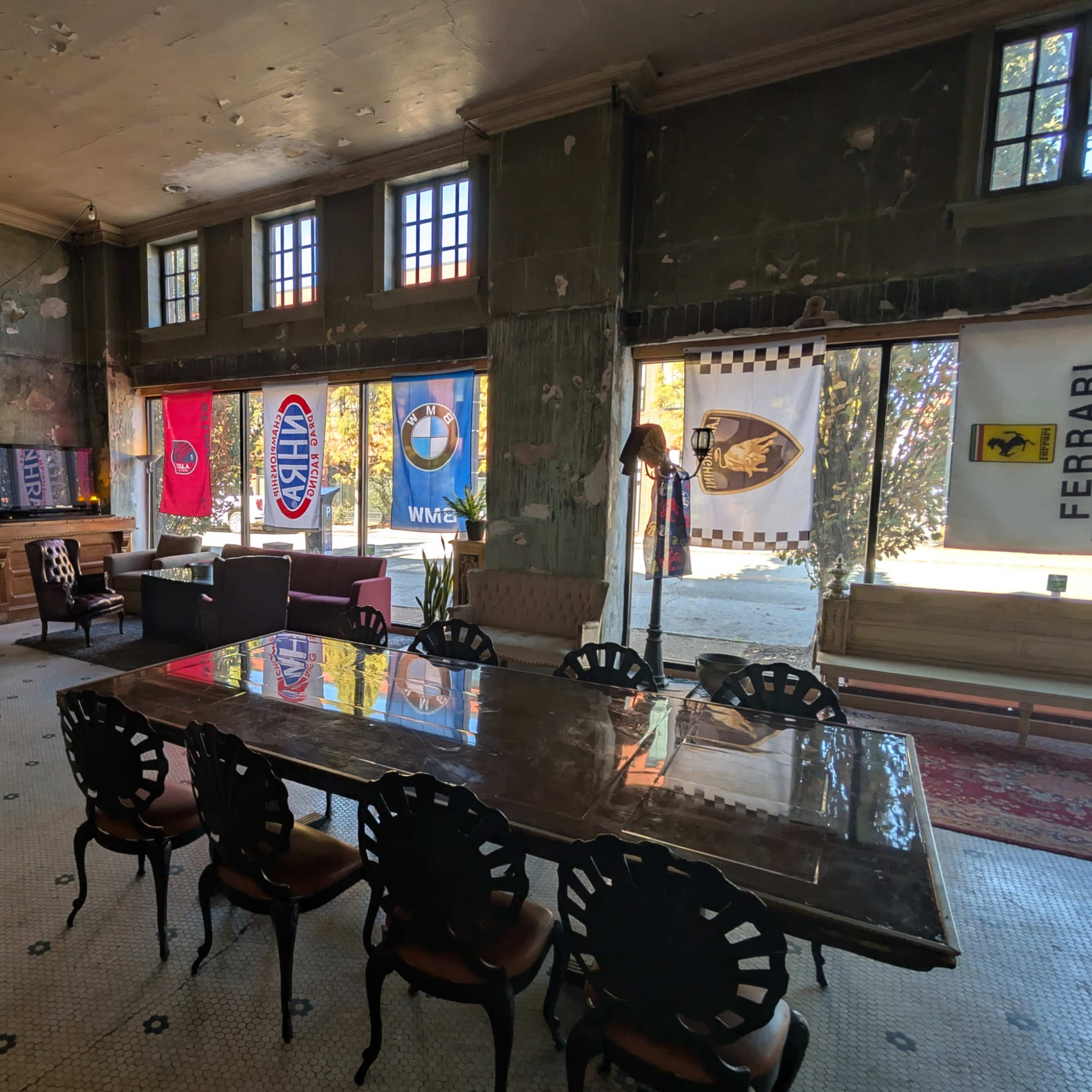 Midtown Cafe & Automotive Gallery Image in Midtown, St. Louis, MO