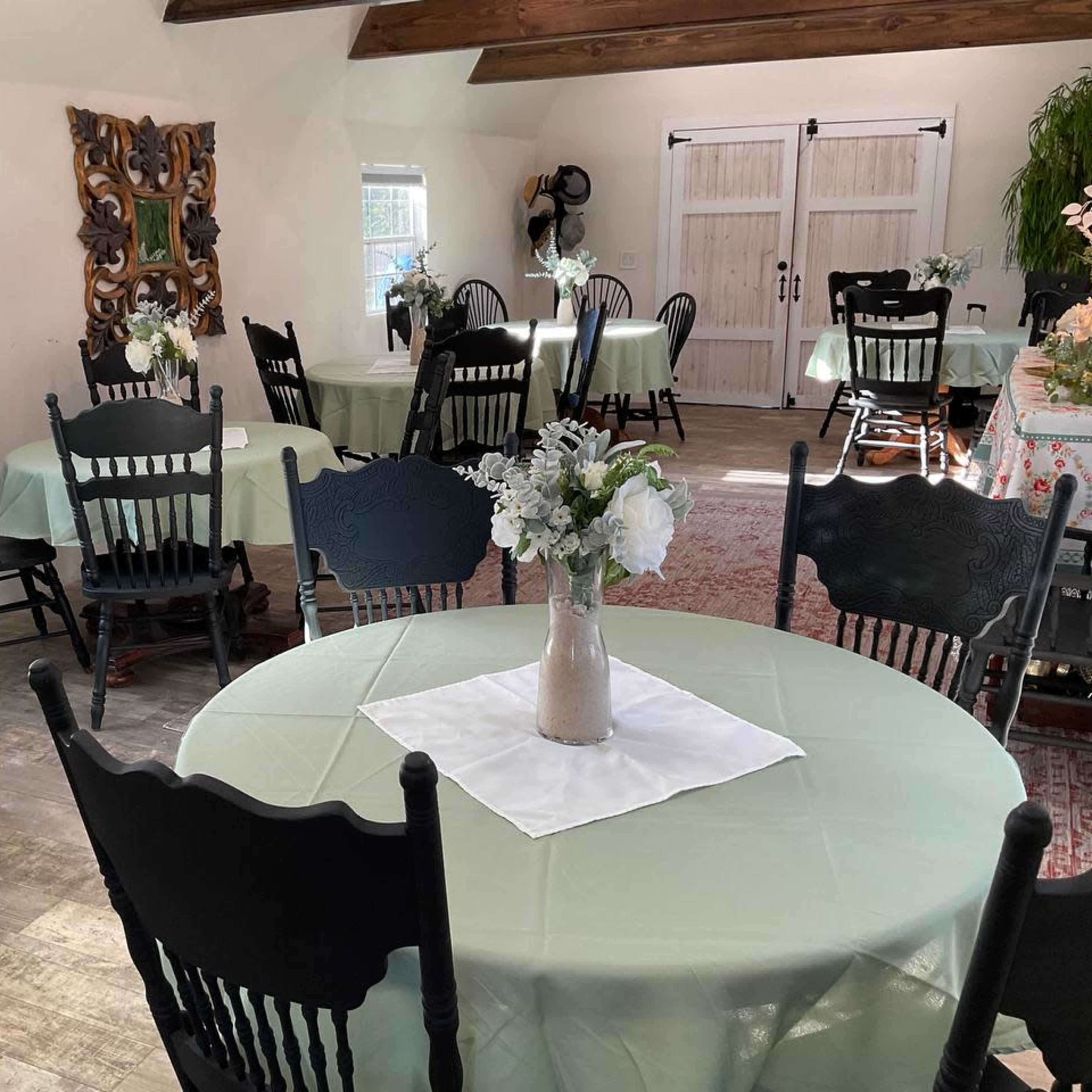 The Gathering Table Venue Image in , Plant City, FL