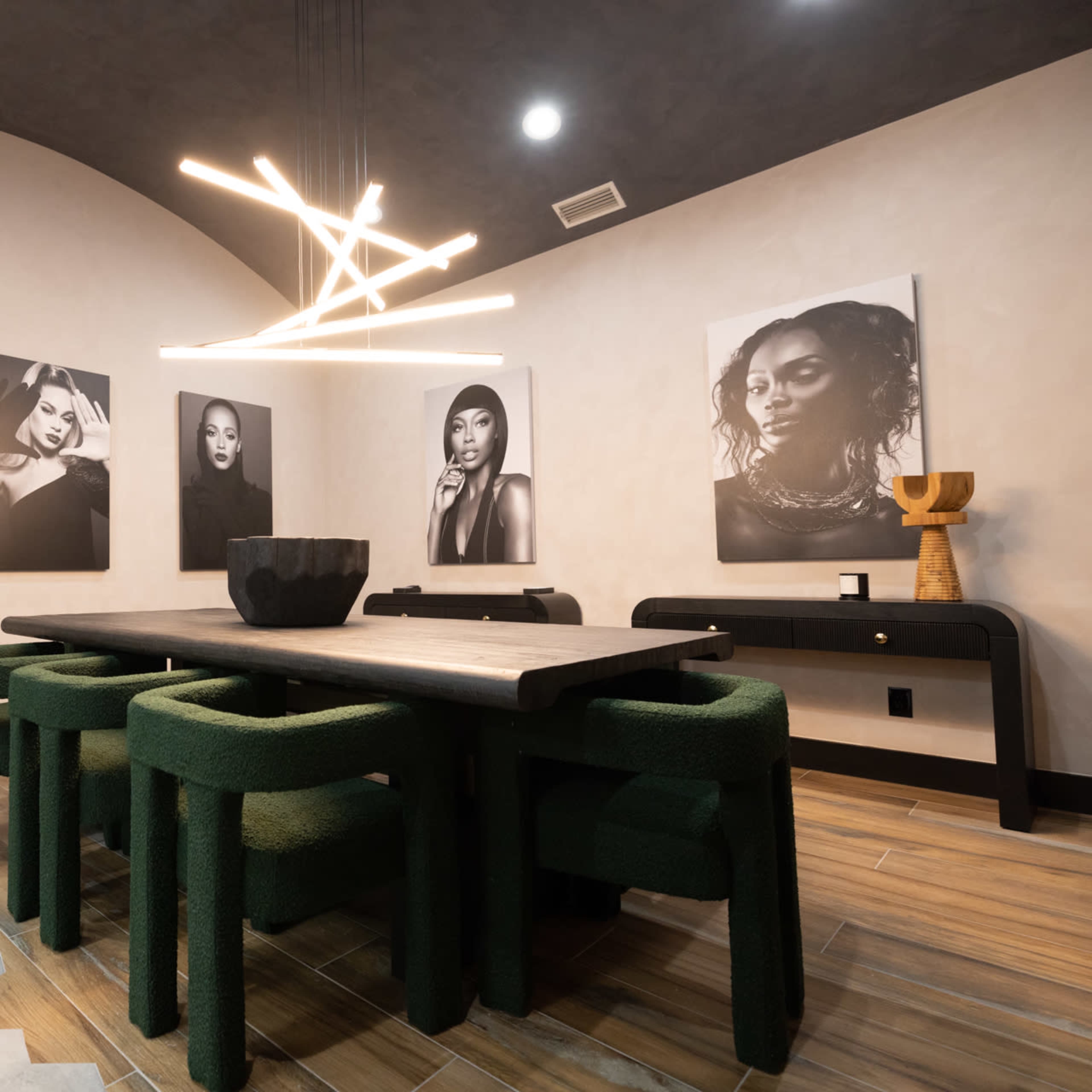 Meeting and Conference Room Image in Las Colinas, Irving, TX
