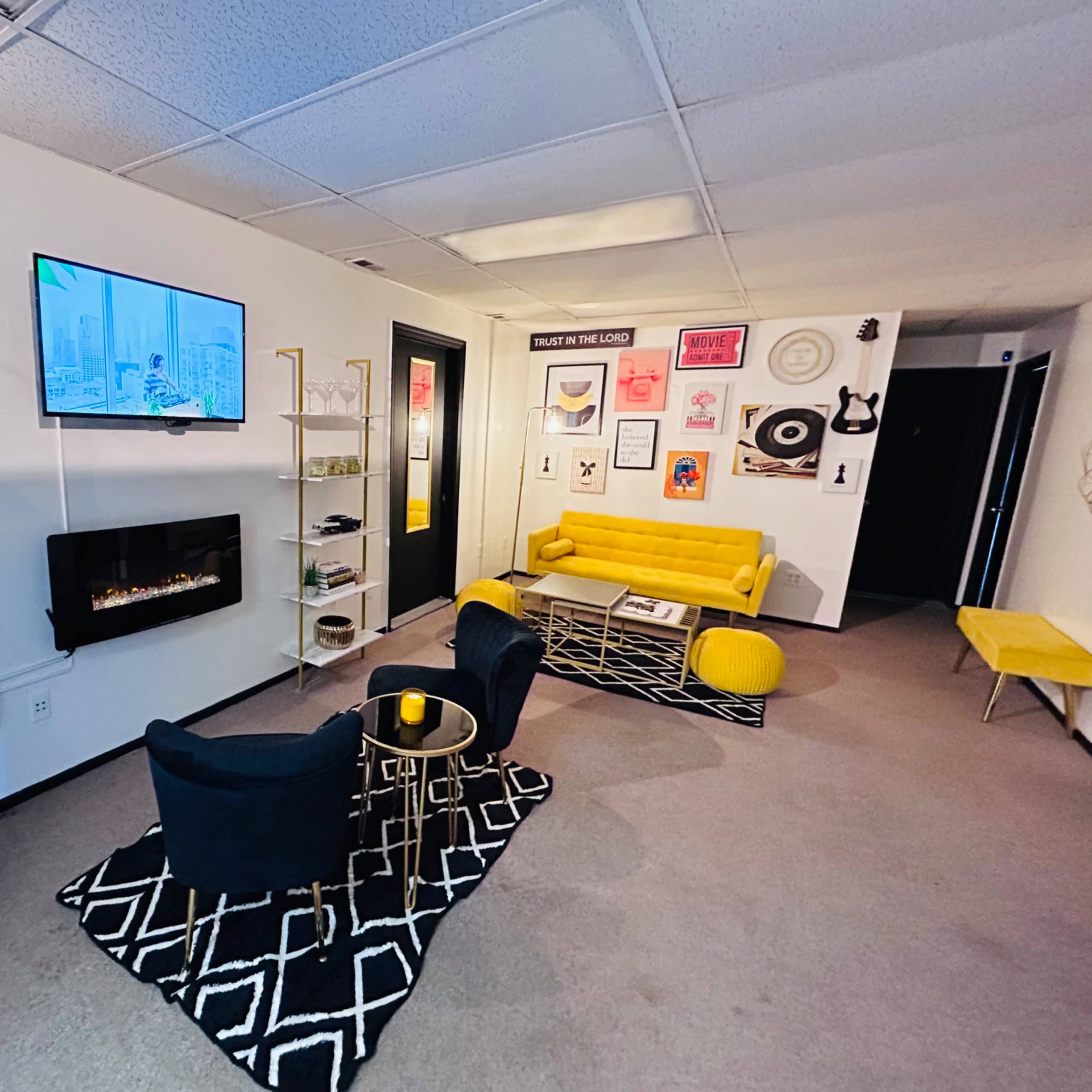 Mogul Life Business Center Image in St. Clair Shores, St. Clair Shores, MI