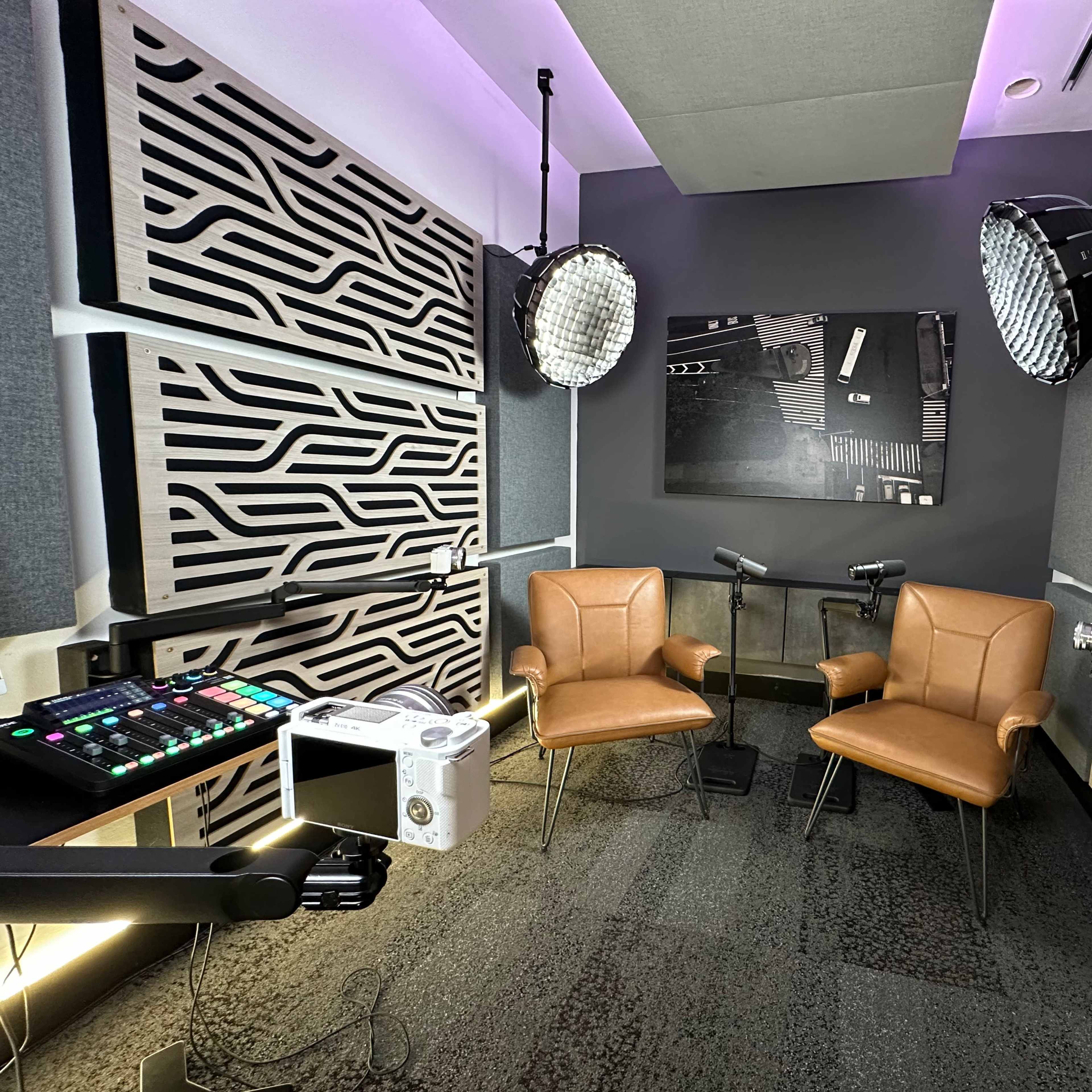 South Main Fort Worth Podcast Studio - Modern & Soundproof Image in Fort Worth, Fort Worth, TX