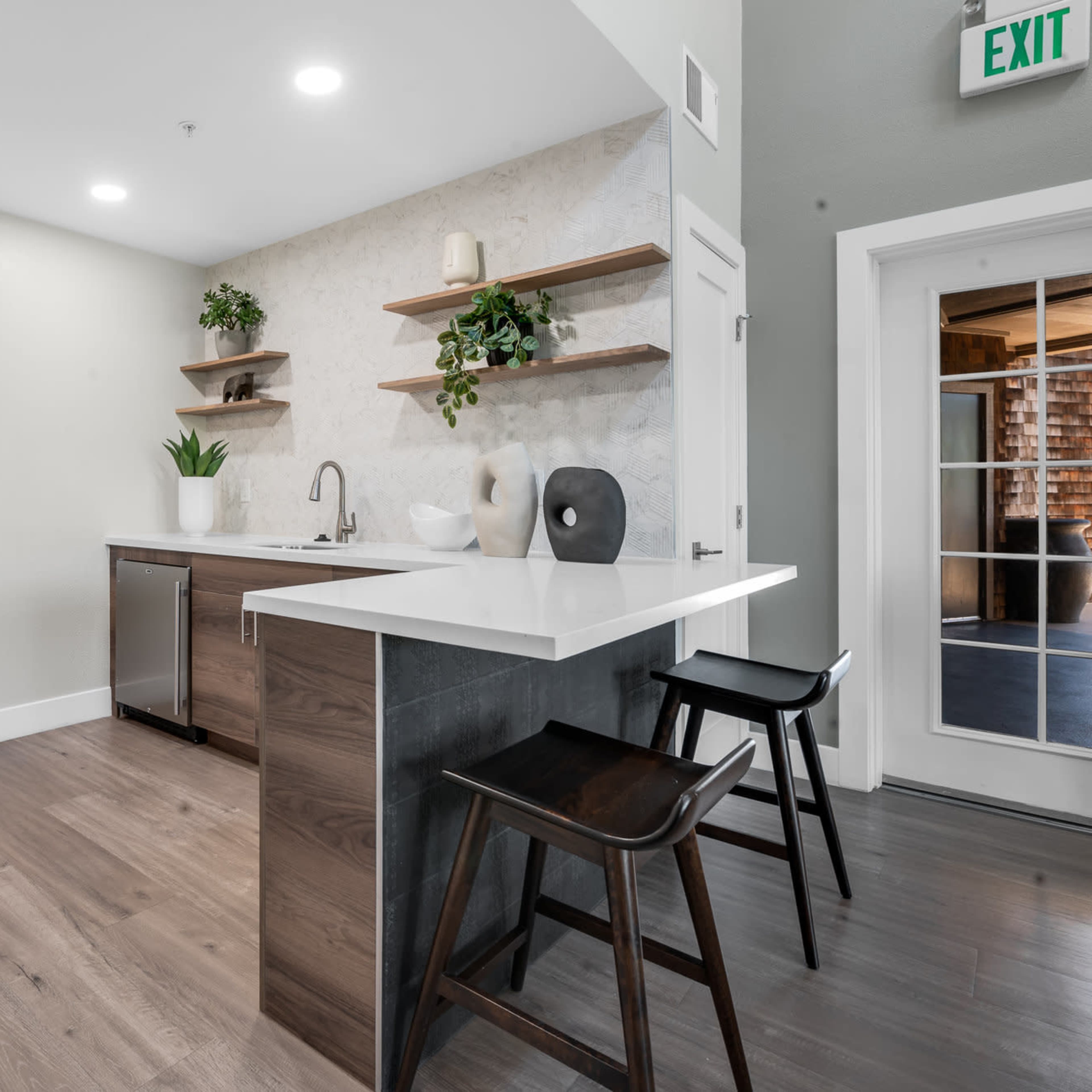 Downtown Lafayette With Great Views And Remodeled Interior Space Image in Lafayette, Lafayette, CA