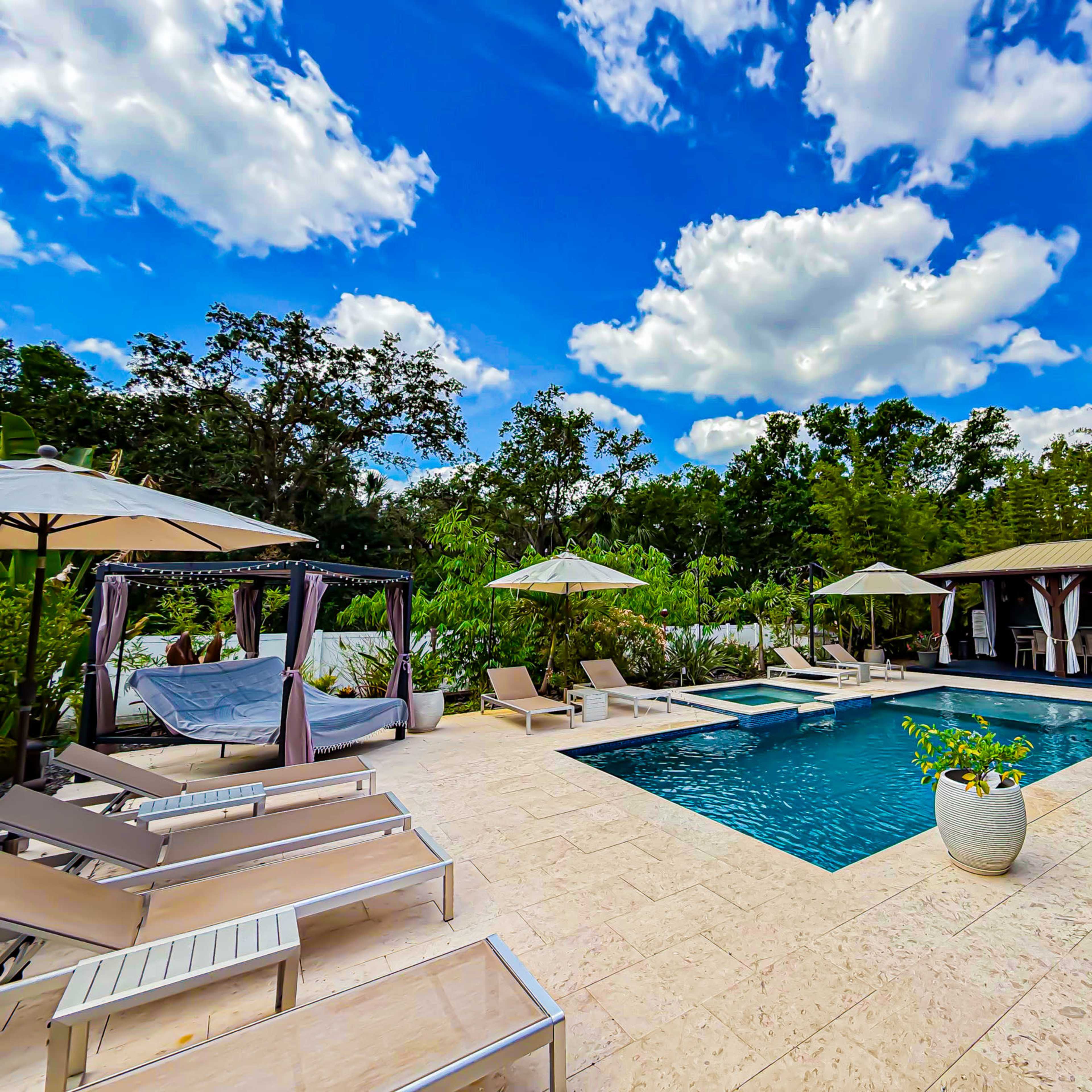 Hidden Paradise of Tampa, heated Pool, unique, modern, stylish Image in Tampa, Tampa, FL