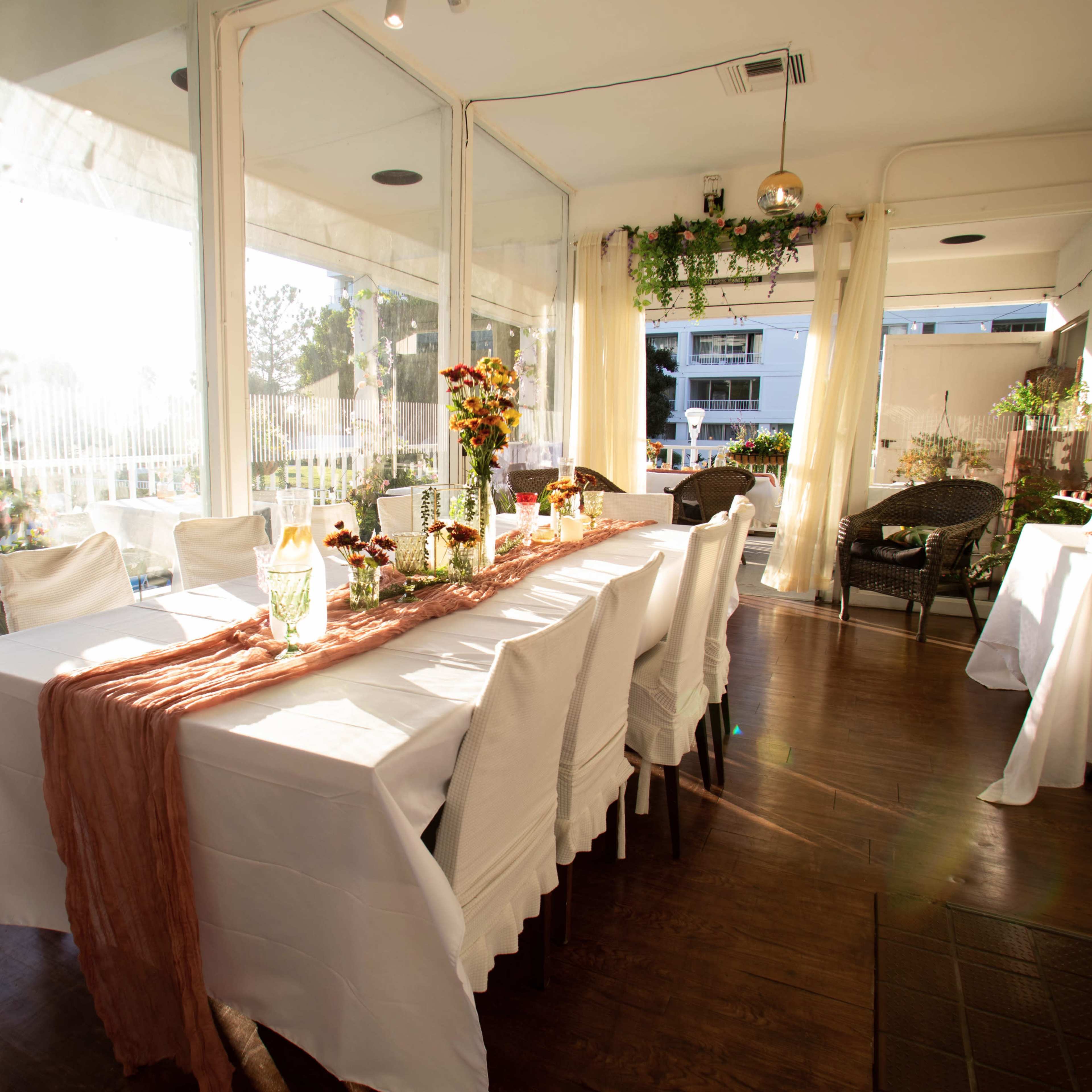 Private Dining Area with balcony Overlooking the Pool and Beach Image in Ocean Park, Santa Monica, CA