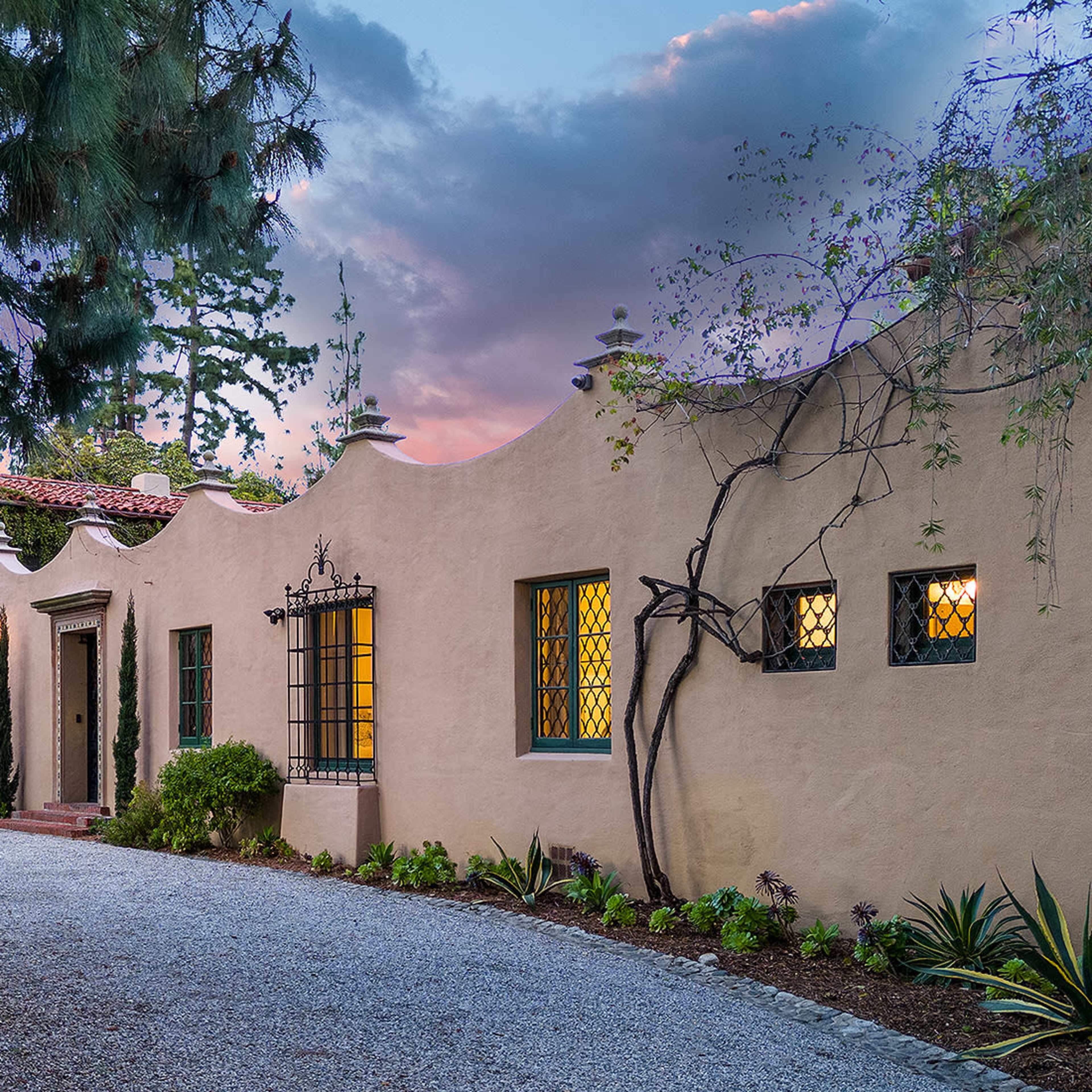Stunning Mediterranean Mansion Image in North Arroyo, Pasadena, CA