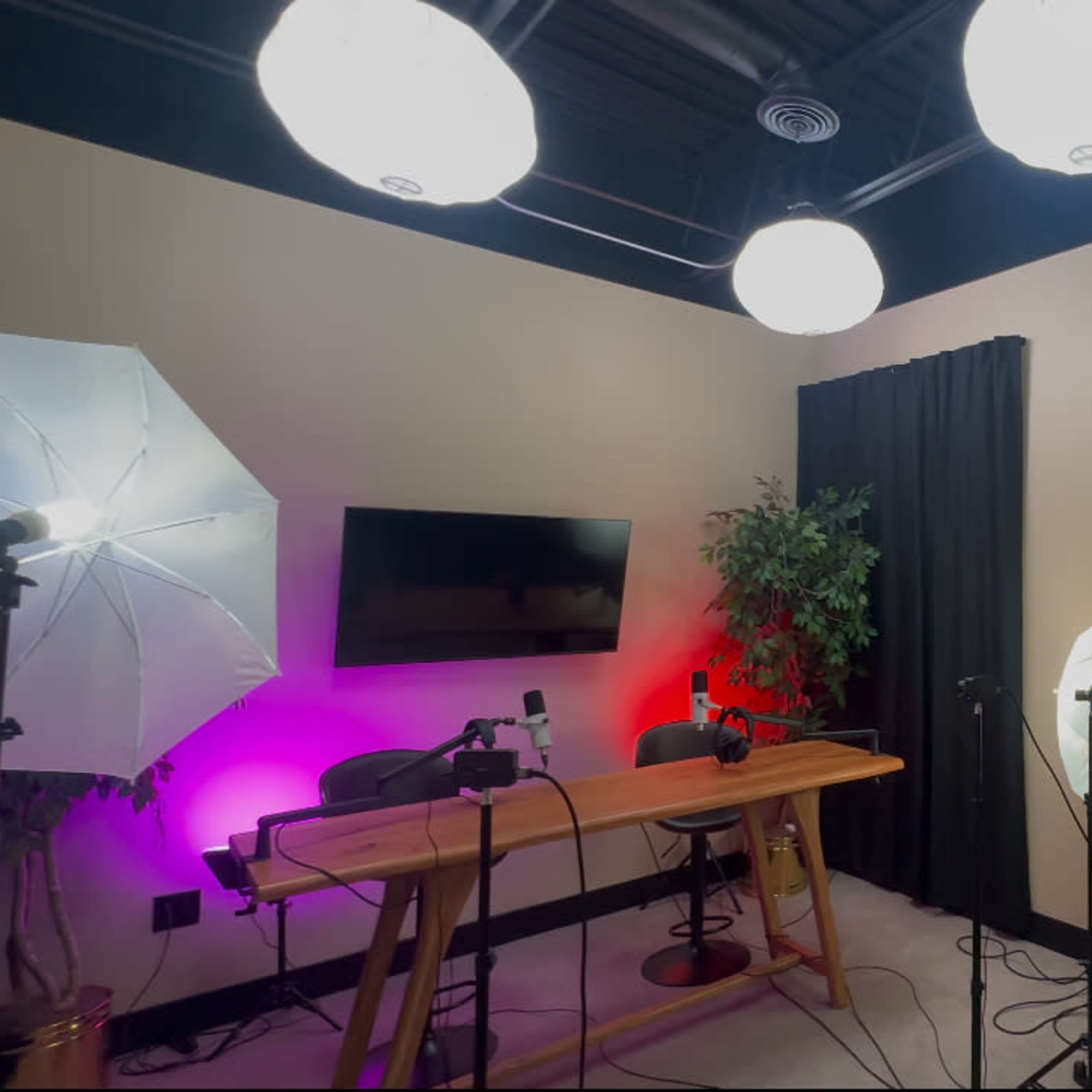 The Premiere Room at UCreate Content Studios Image in Gallatin Township, Gladstone, MO