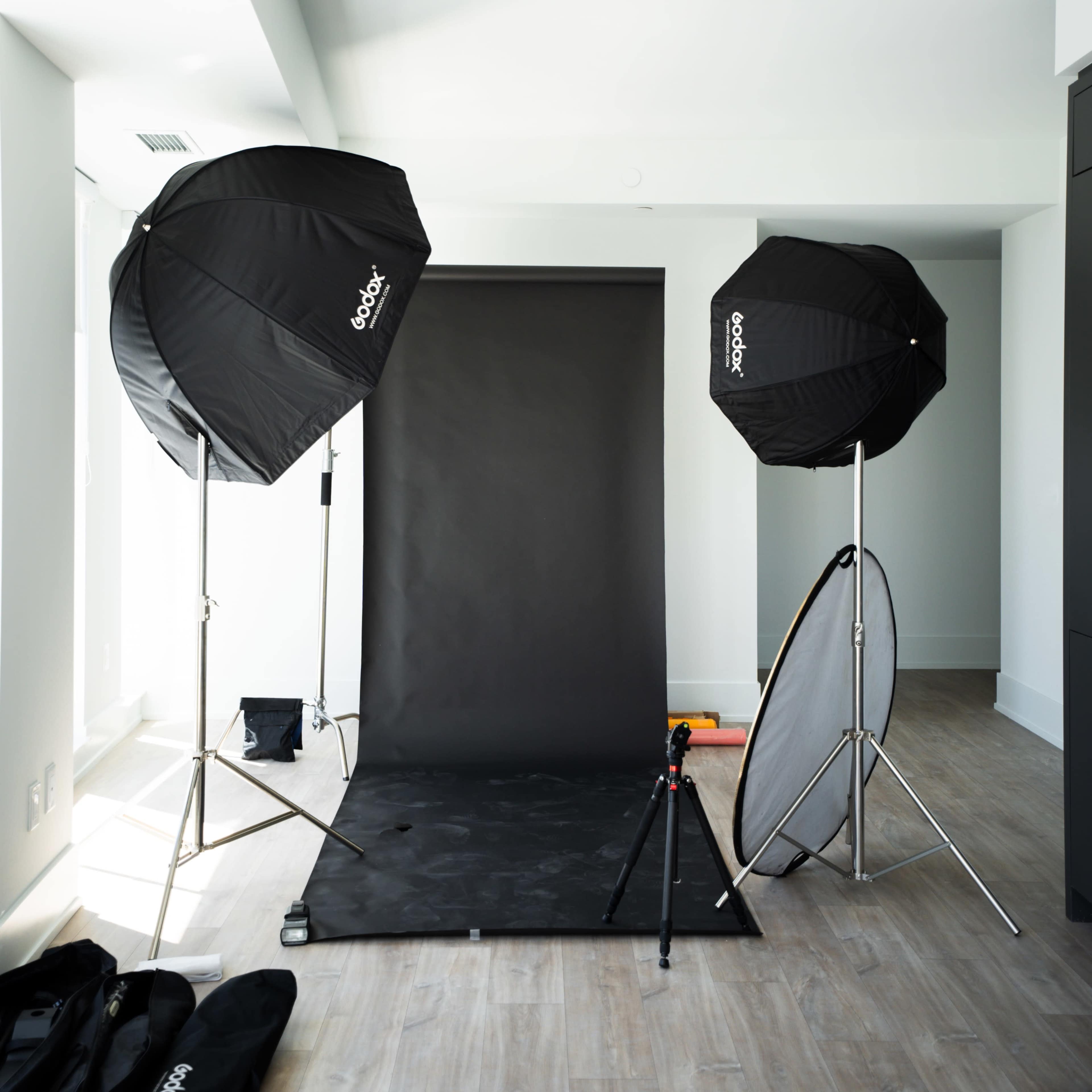 Downtown Studio with Iconic CN Tower View Image in Downtown Toronto, Toronto, ON