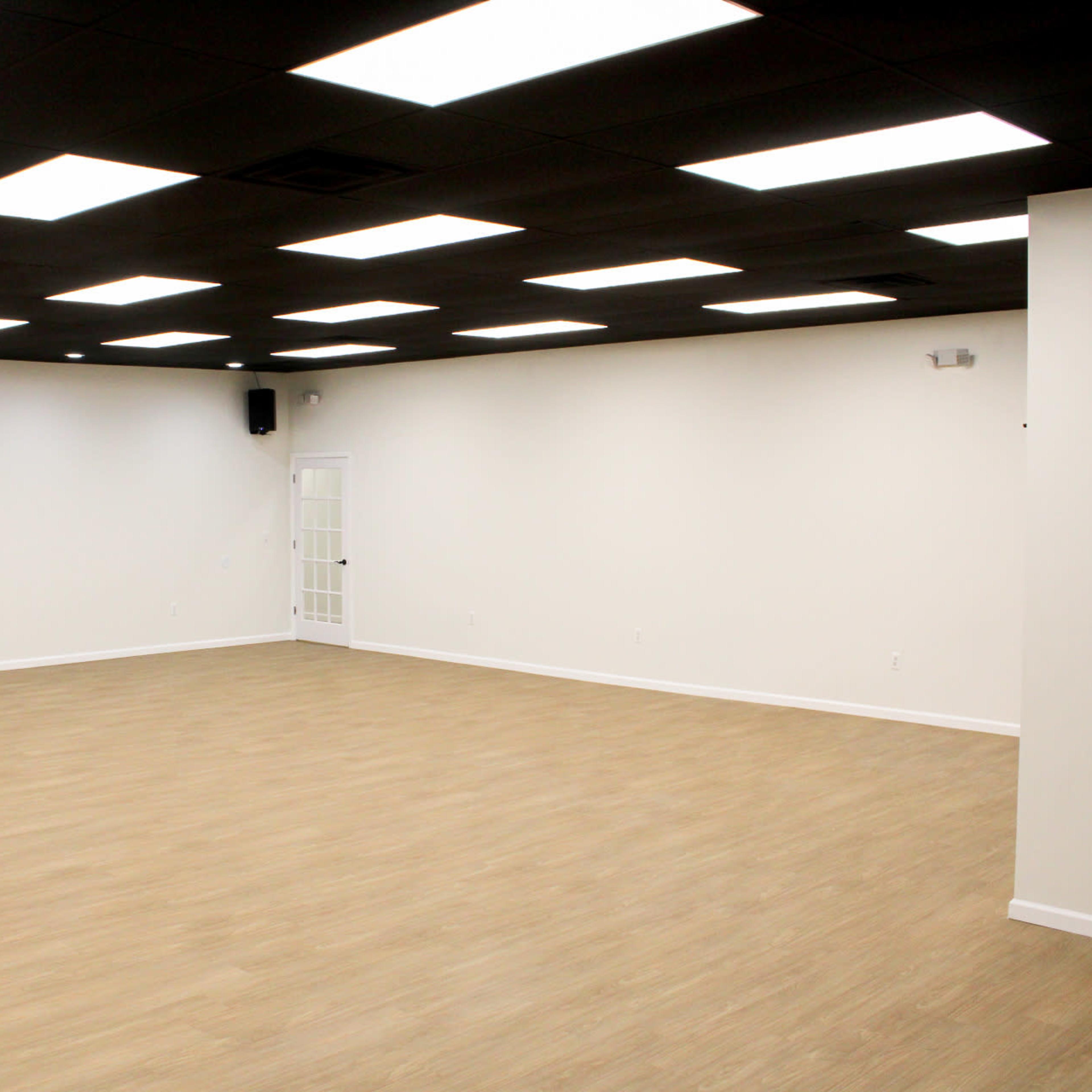 Metro Detroit Modern Event Space/ Wedding Chapel Image in Livonia, Farmington, MI