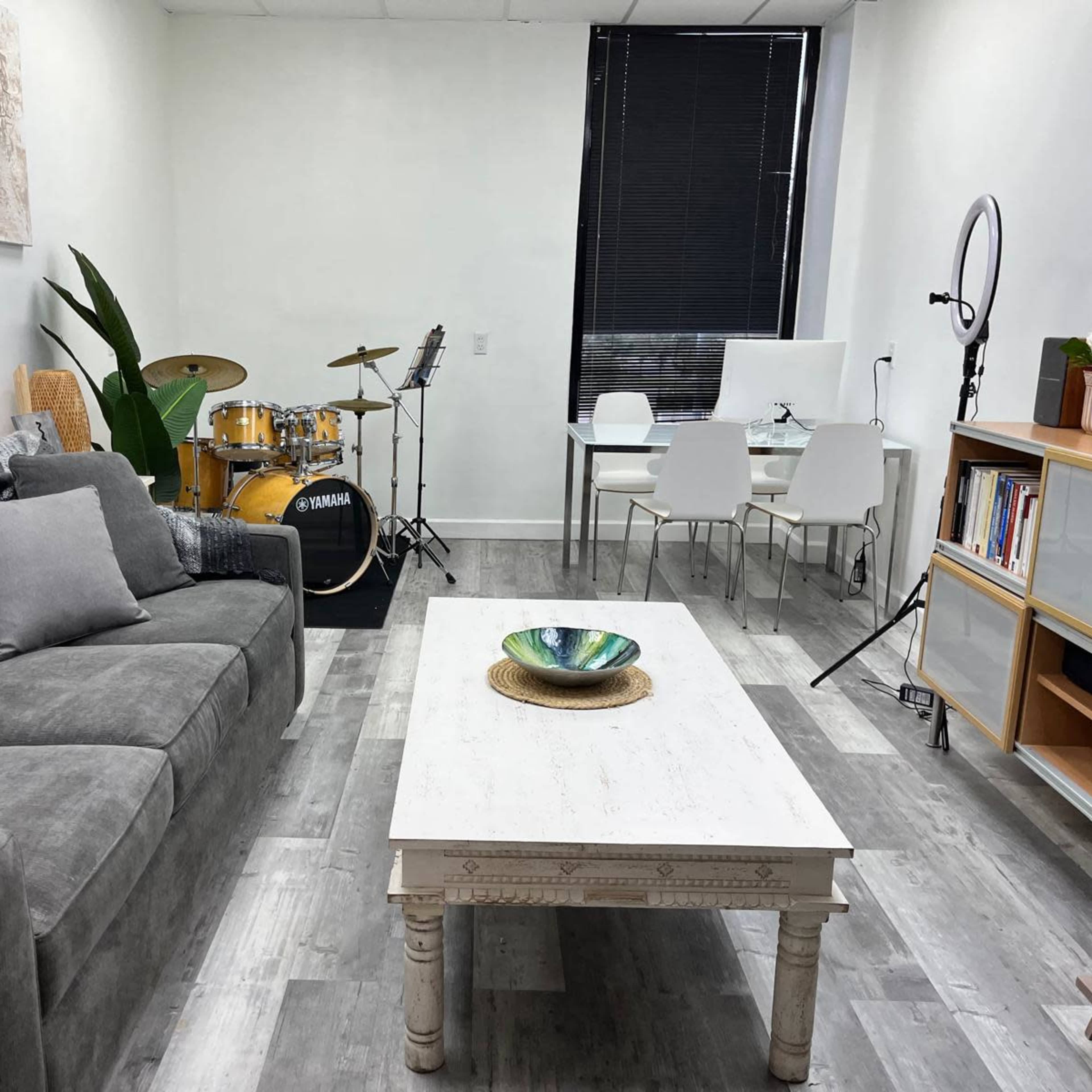 Private  Couzy Office / Production space Image in North Miami, North Miami, FL